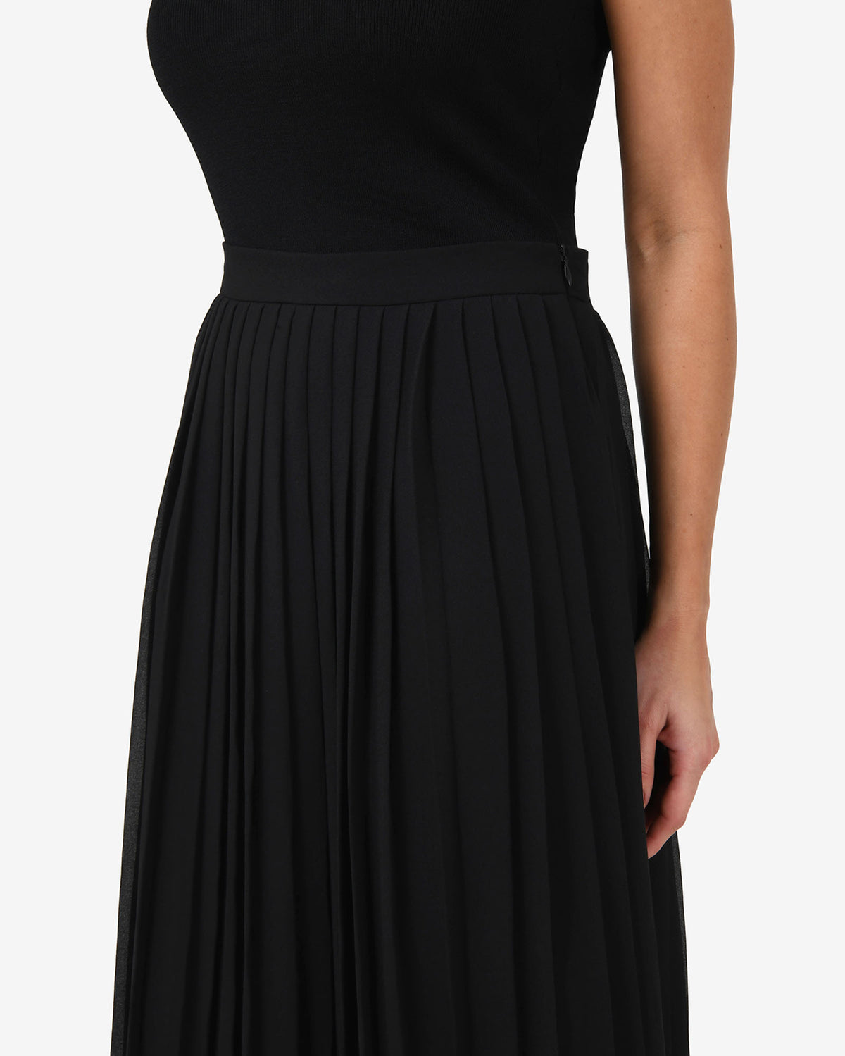 Melina Pleated Skirt in black — fabric detail