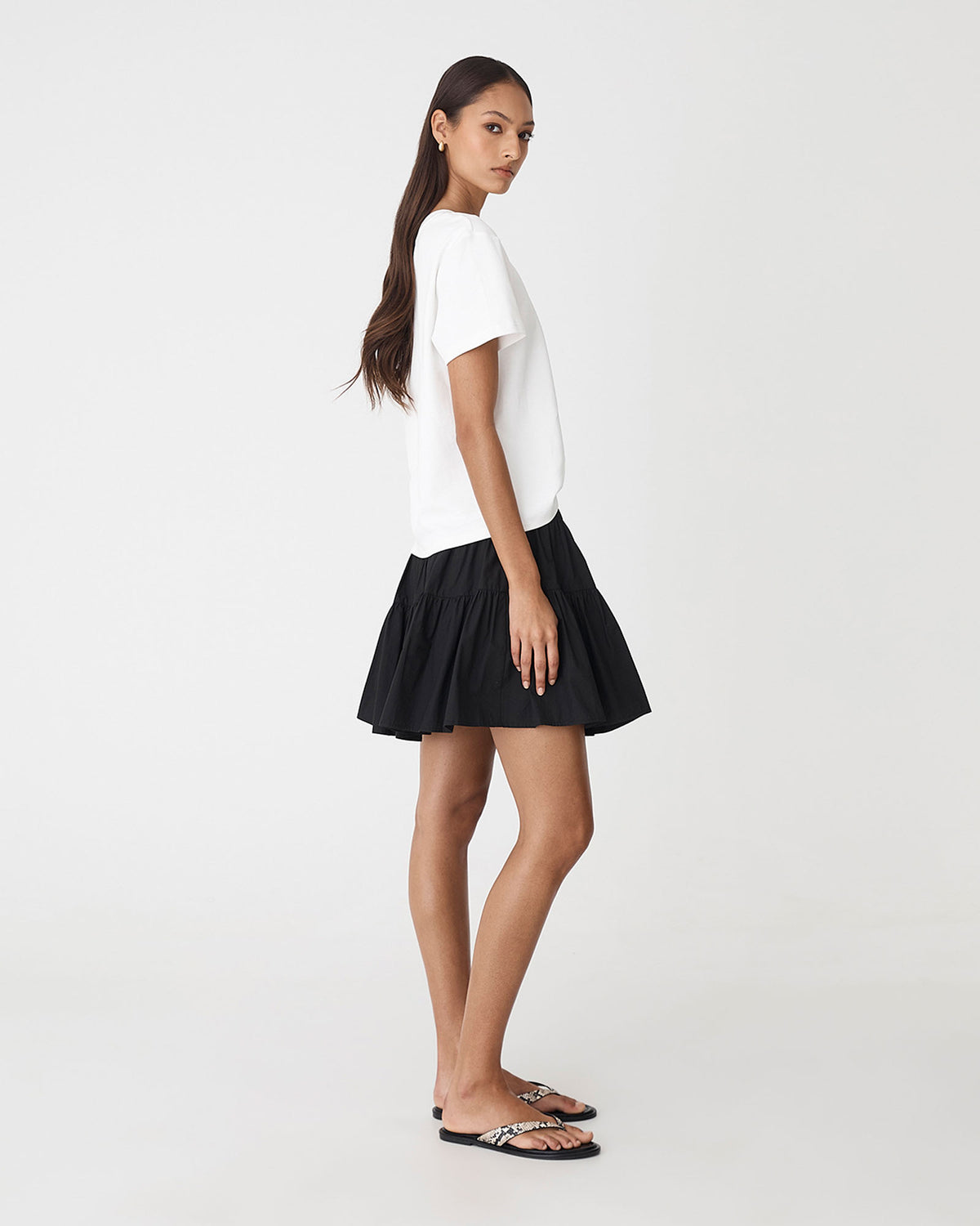 Montana Tiered Mini Skirt in black — side view 2