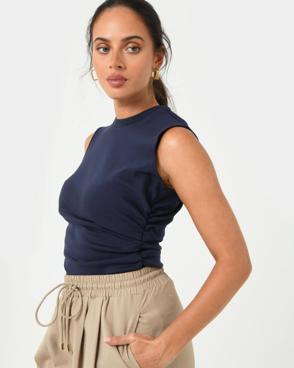 Lulu Ruched Top in navy — side view