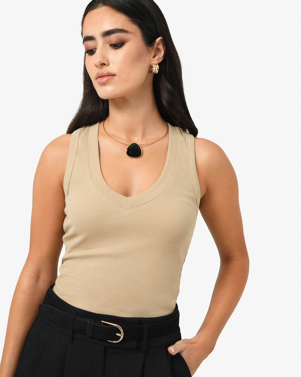 Devon V-Neck Singlet in oat — close-up view 3
