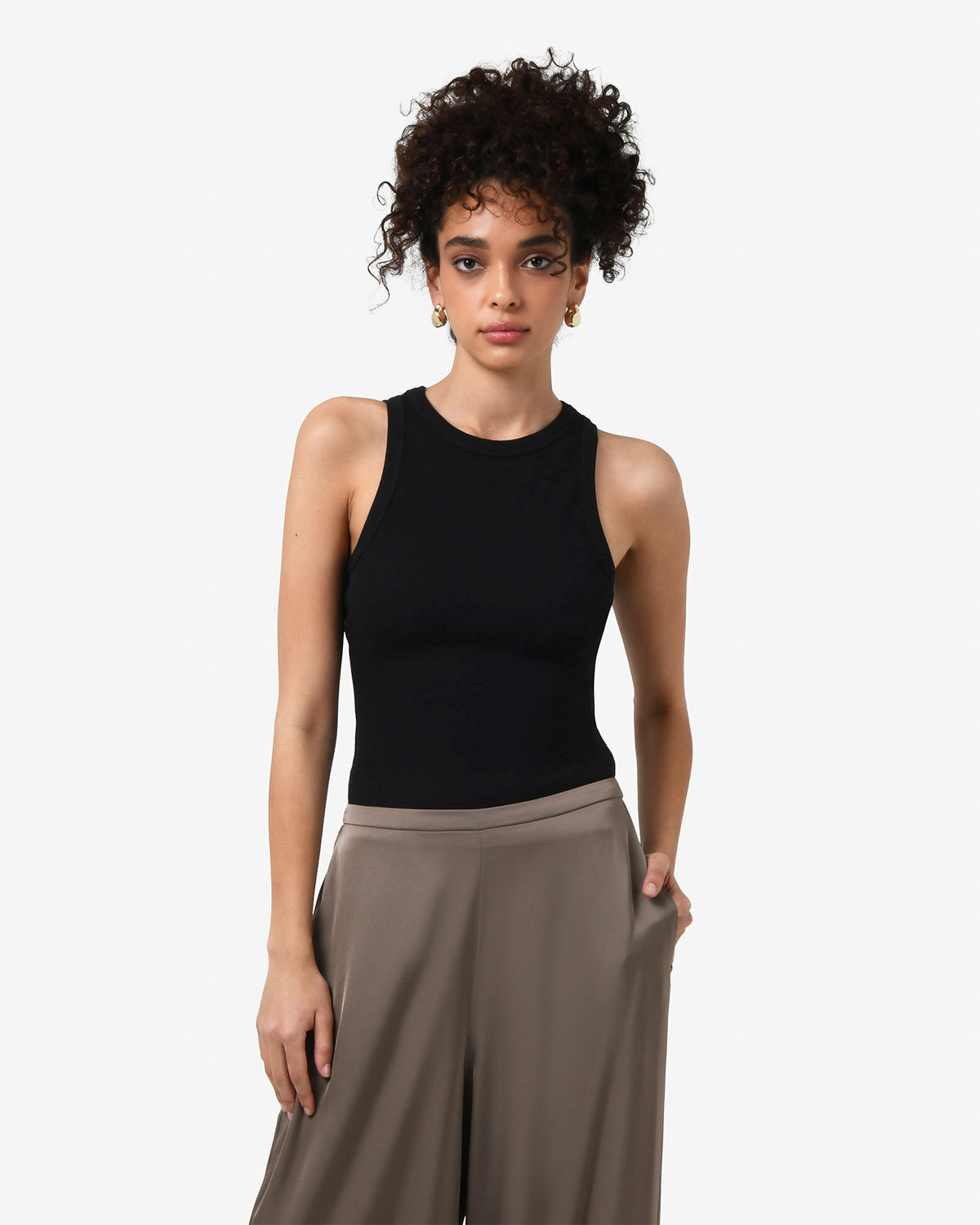 Devon Cotton Singlet in black — close-up view 2