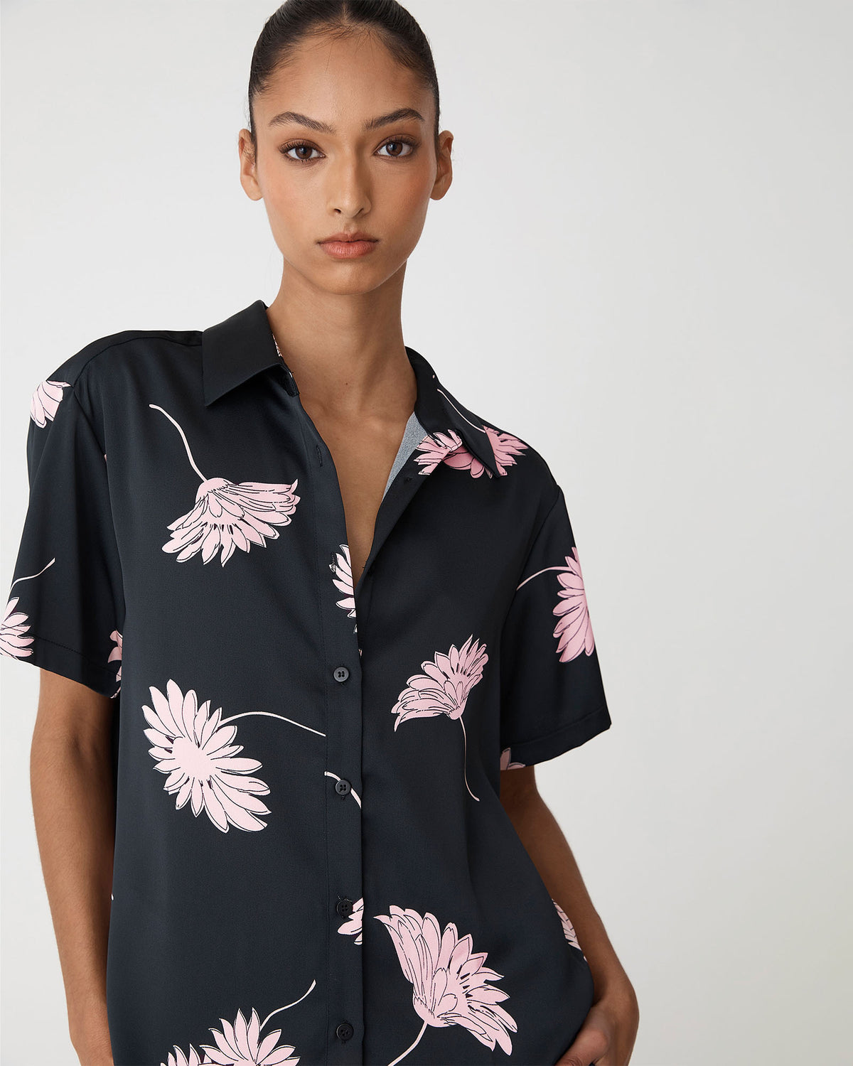 Felicia Floral Satin Shirt in black pink — close-up view 2