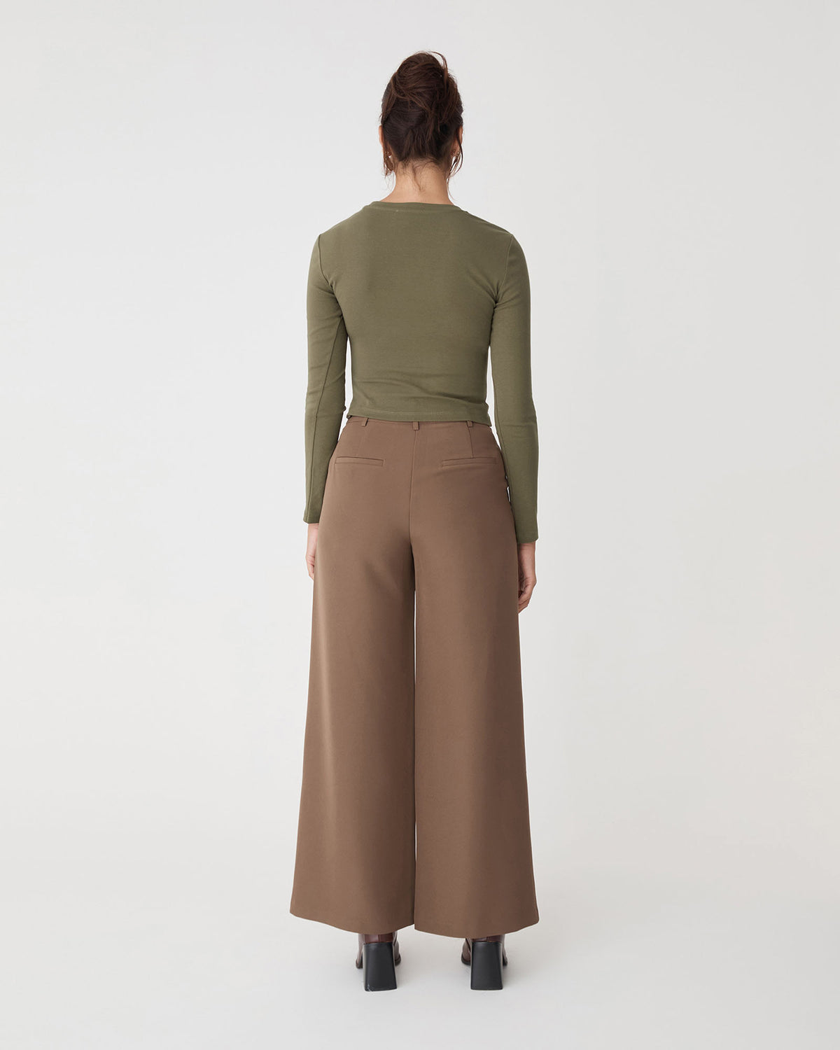 Wyatt Long Sleeve Tee in khaki — back view