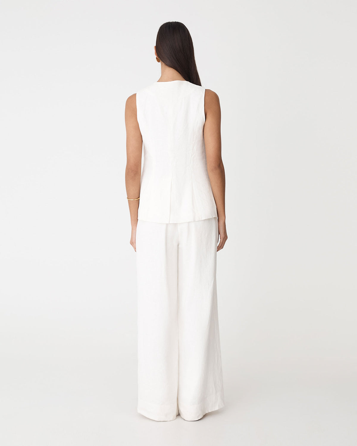 Ami V-Neck Linen Vest in white — back view