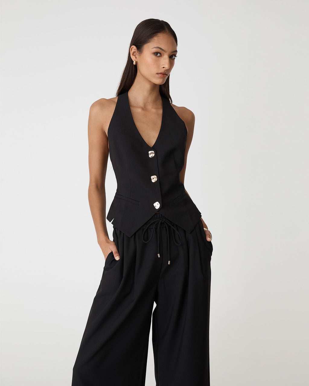 Amera Racer Back Vest in black — close-up view