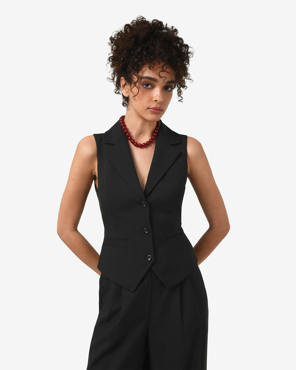 Amera Collared Vest in black — close-up view 2