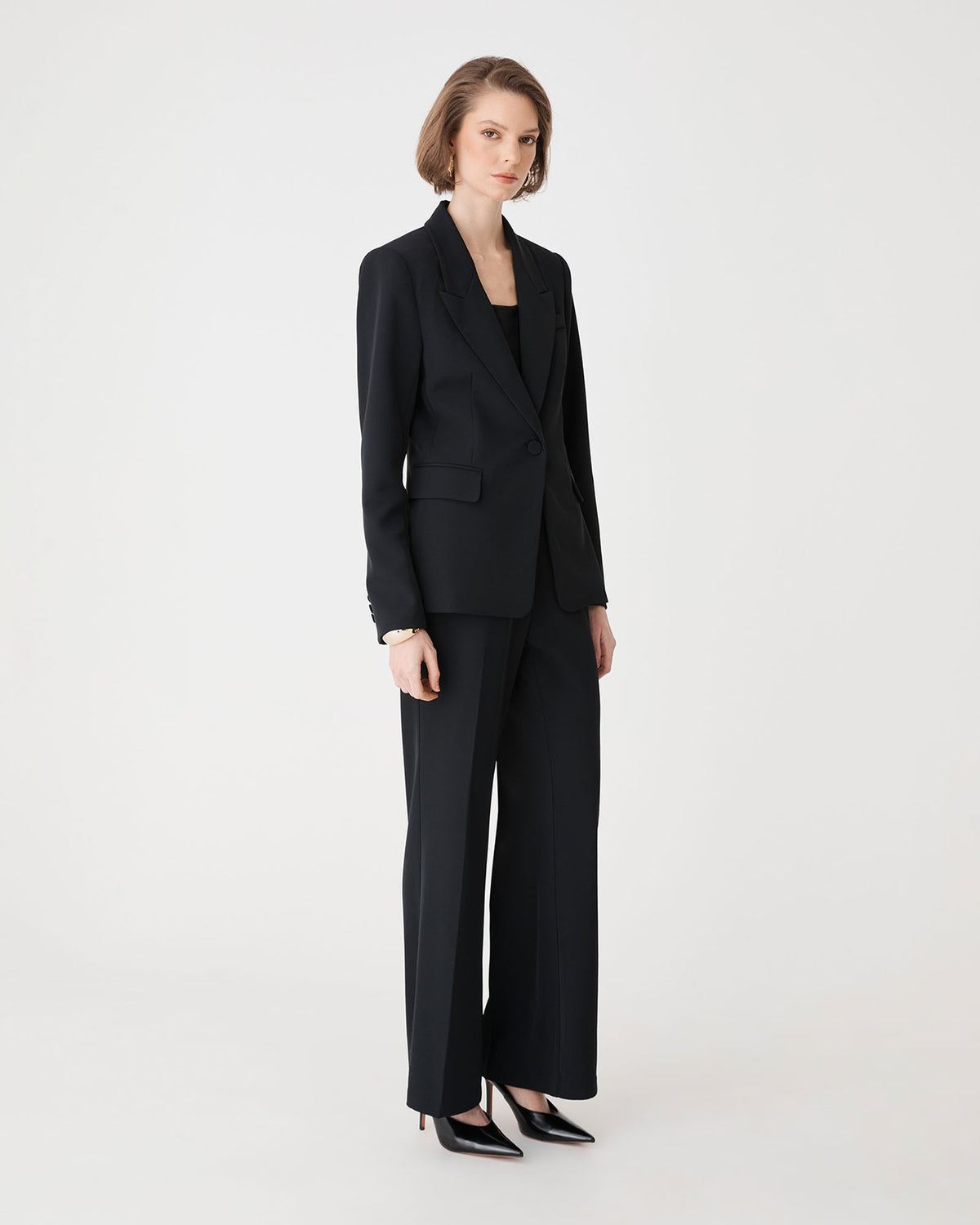 Chelsea Single Breasted Blazer in black — view 3