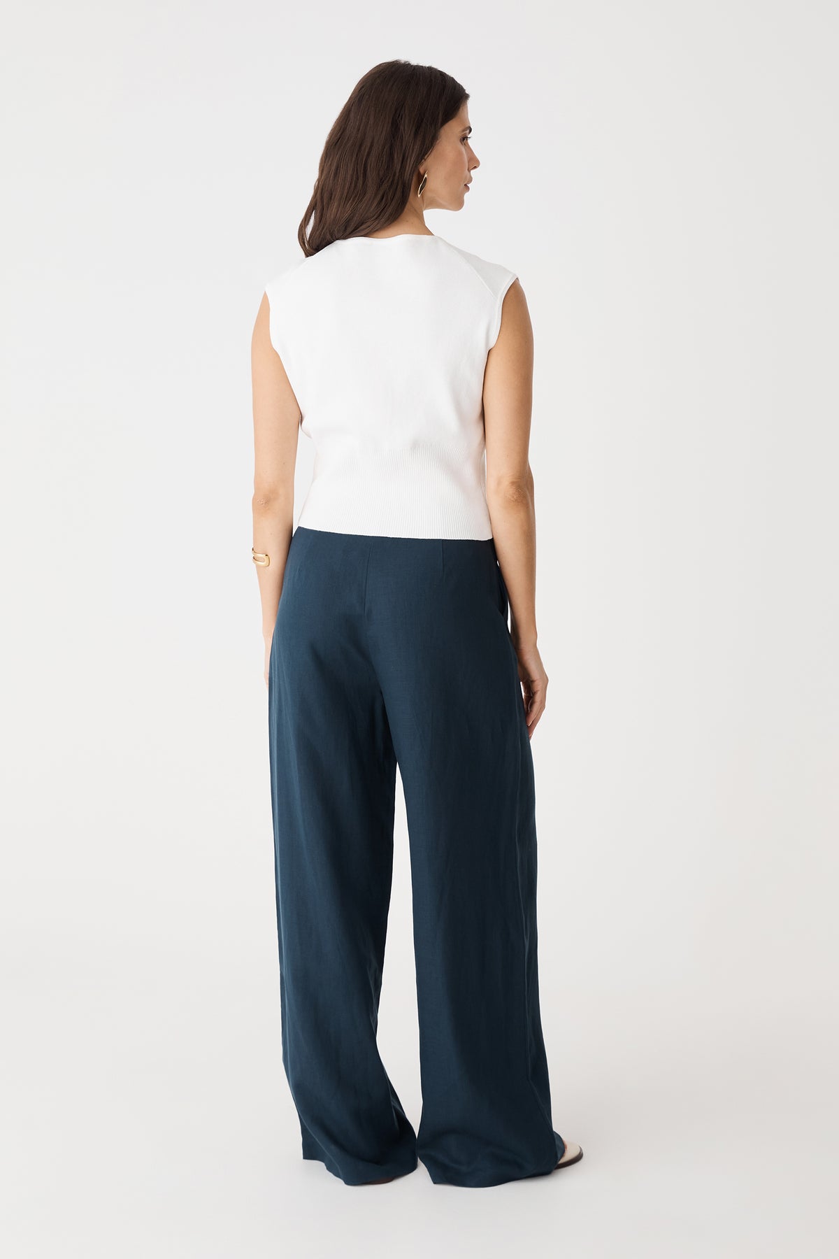 Faye Sleeveless Button Up Knit