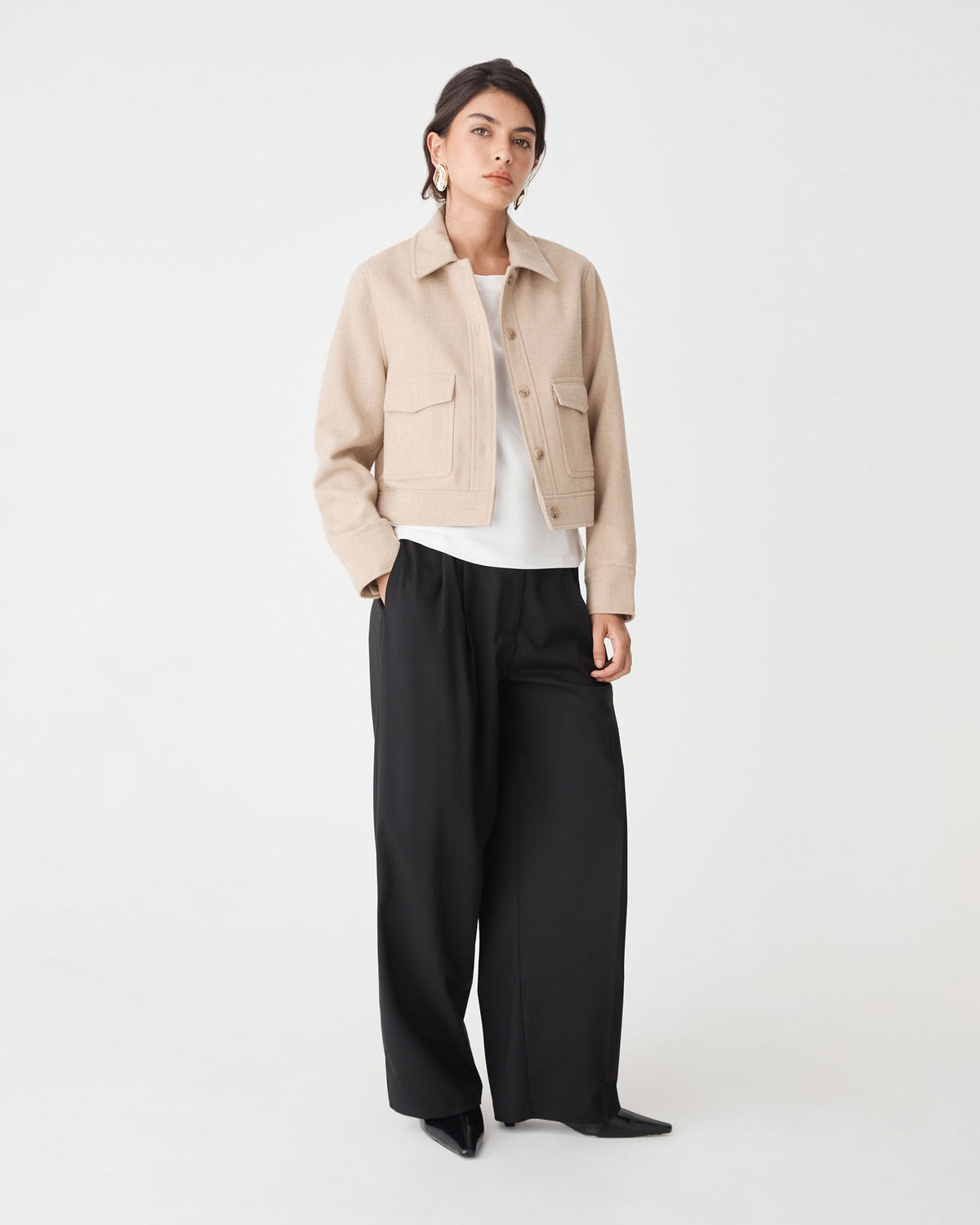 Holland Cropped Jacket in oat — full-length view 2