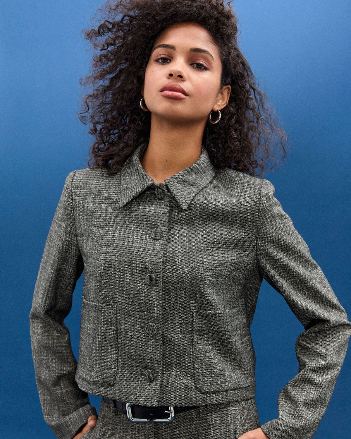 Harper Cropped Jacket in black melange — close-up view 3