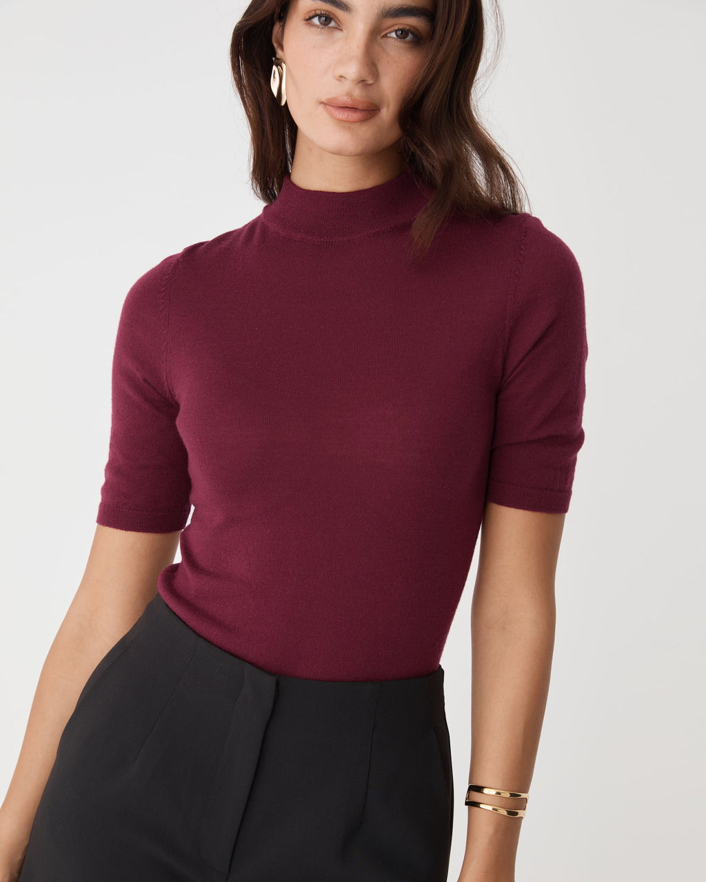 Ellen Wool Short Sleeve Knit in berry — close-up view 3