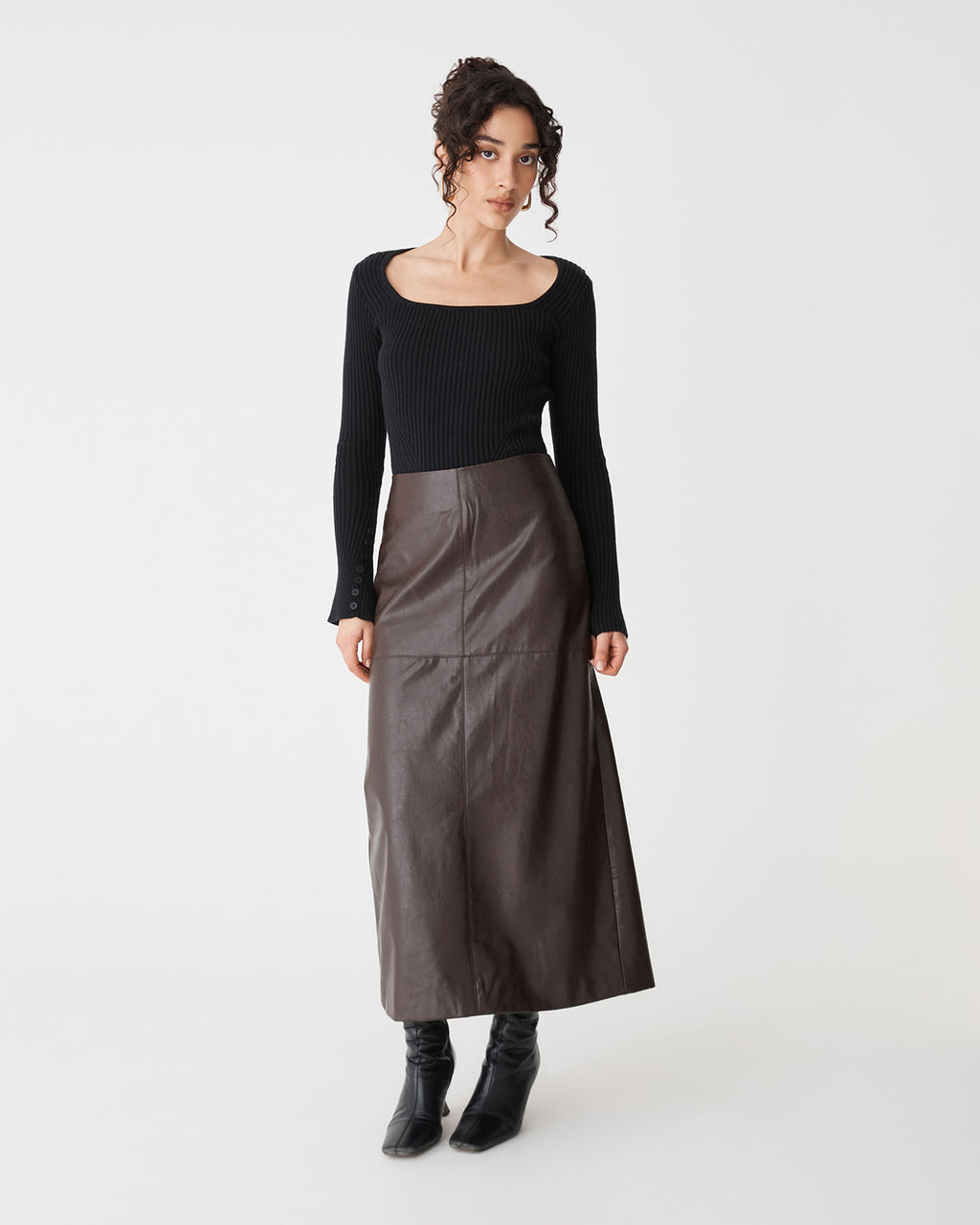 Zahlia Square Neck Rib Knit in black — full-length view