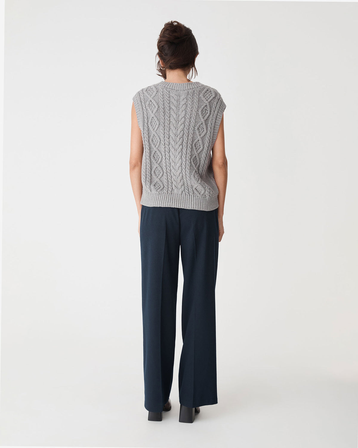 Poppy Sleeveless Cable Knit in ash marle — back view