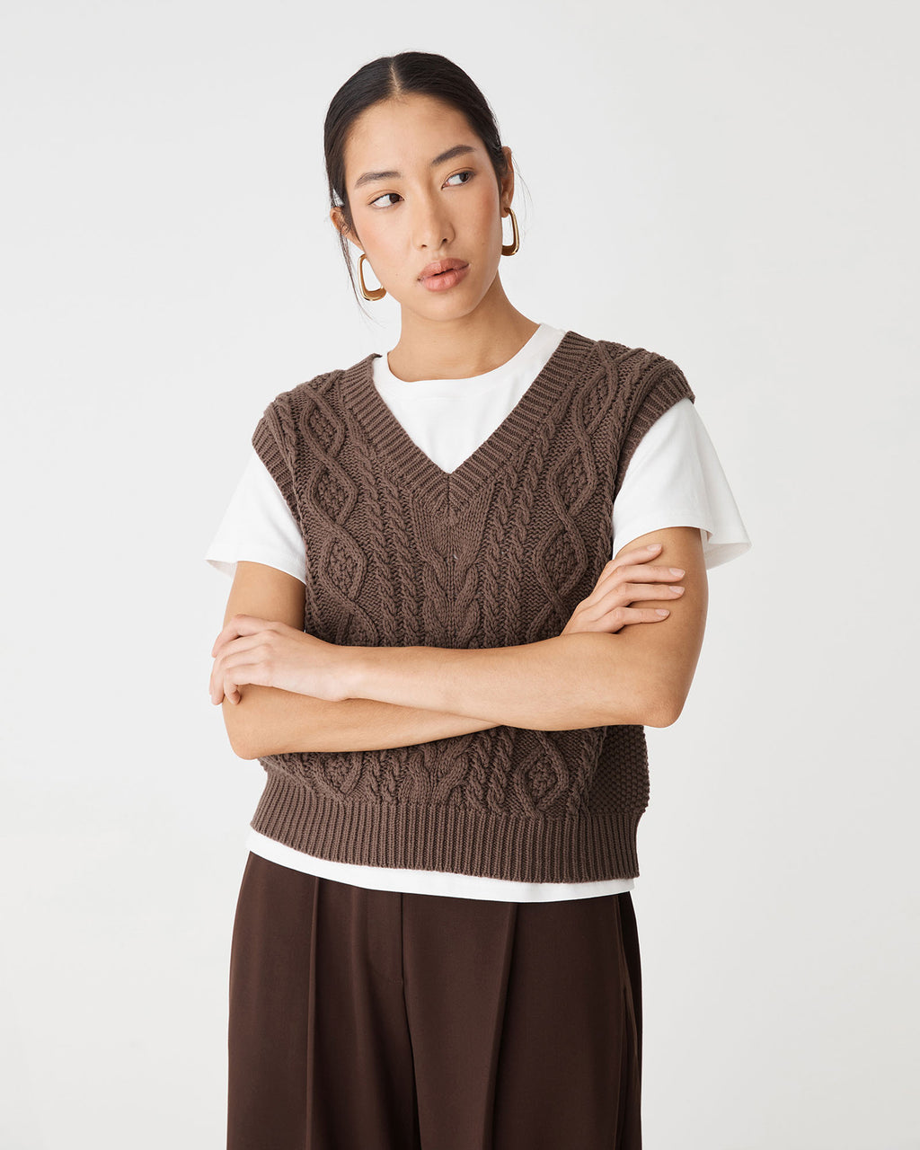 Poppy Sleeveless Cable Knit in brown — close-up view 2