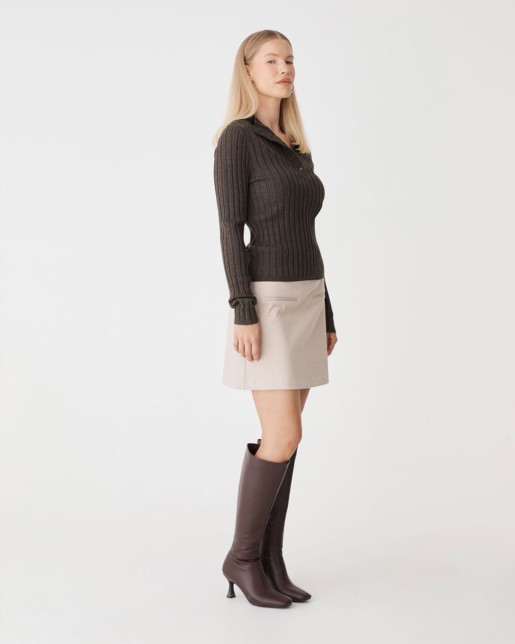 Inez Mock Neck Henley Knit in dark cedar — side view