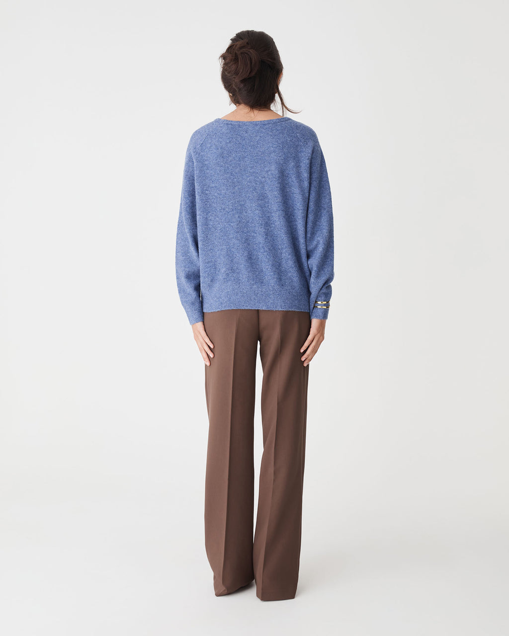Octavia V-Neck Jumper in cornflower — view 4