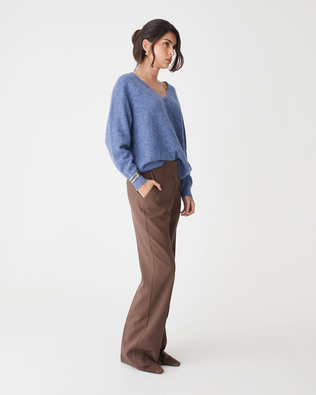 Octavia V-Neck Jumper in cornflower — view 3