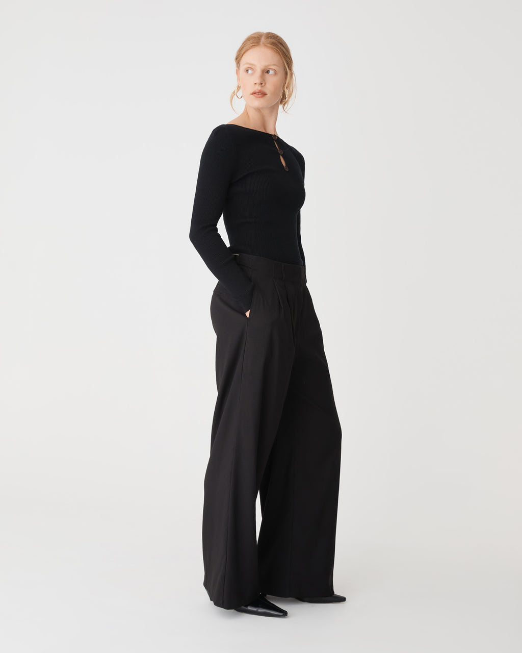 Logan Button Keyhole Rib Knit in black — side view