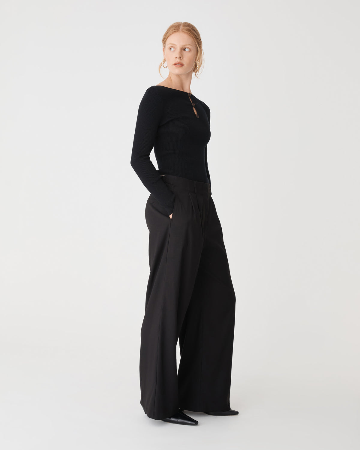 Logan Button Keyhole Rib Knit in black — side view