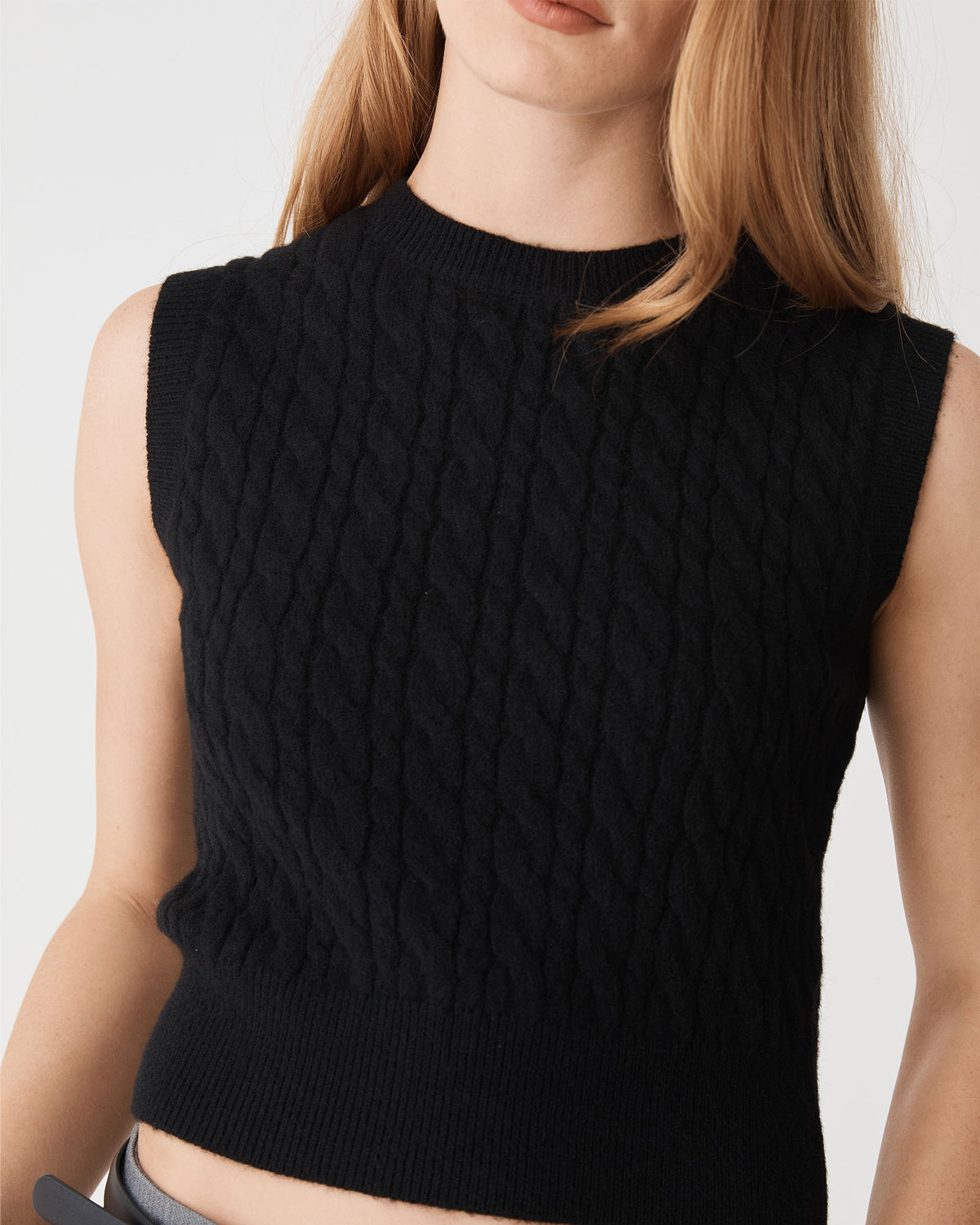 Frankie Sleeveless Cable Knit in black — fabric detail