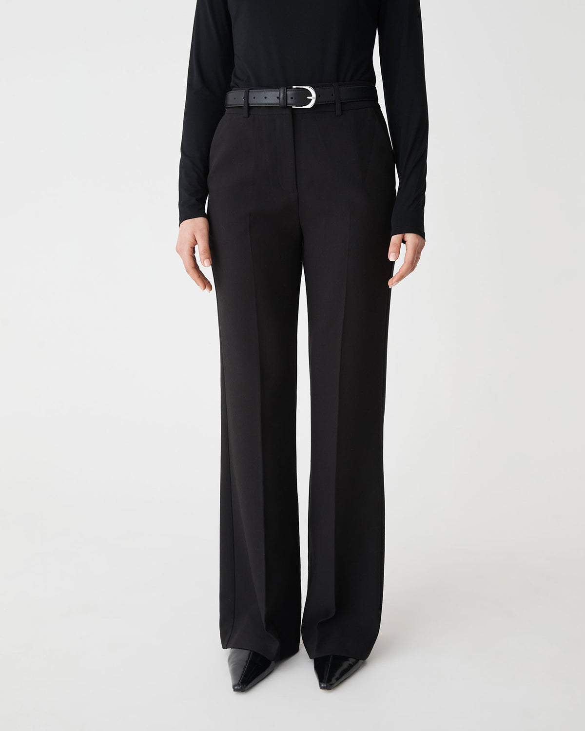 Lydia Bootleg Pants in black — close-up view 2