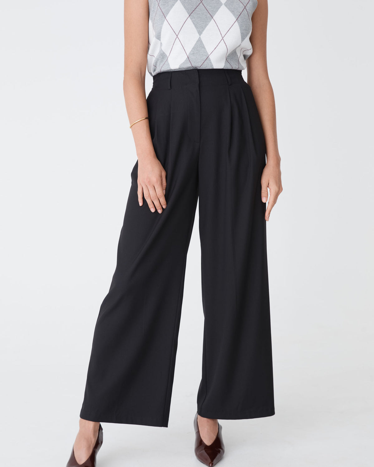 Milan 2 Adjustable Waist Pants in black — close-up view