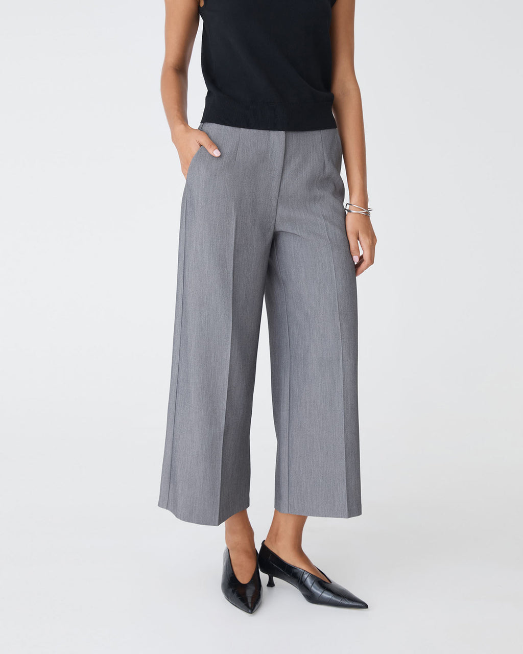 Nikki Culotte Trousers in melange grey — close-up view