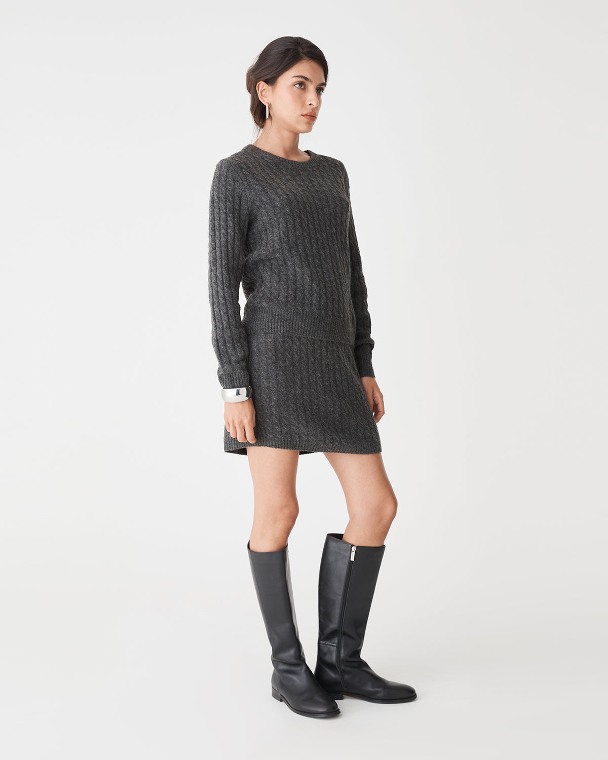 Andie Cable Knit Mini Skirt in charcoal — side view