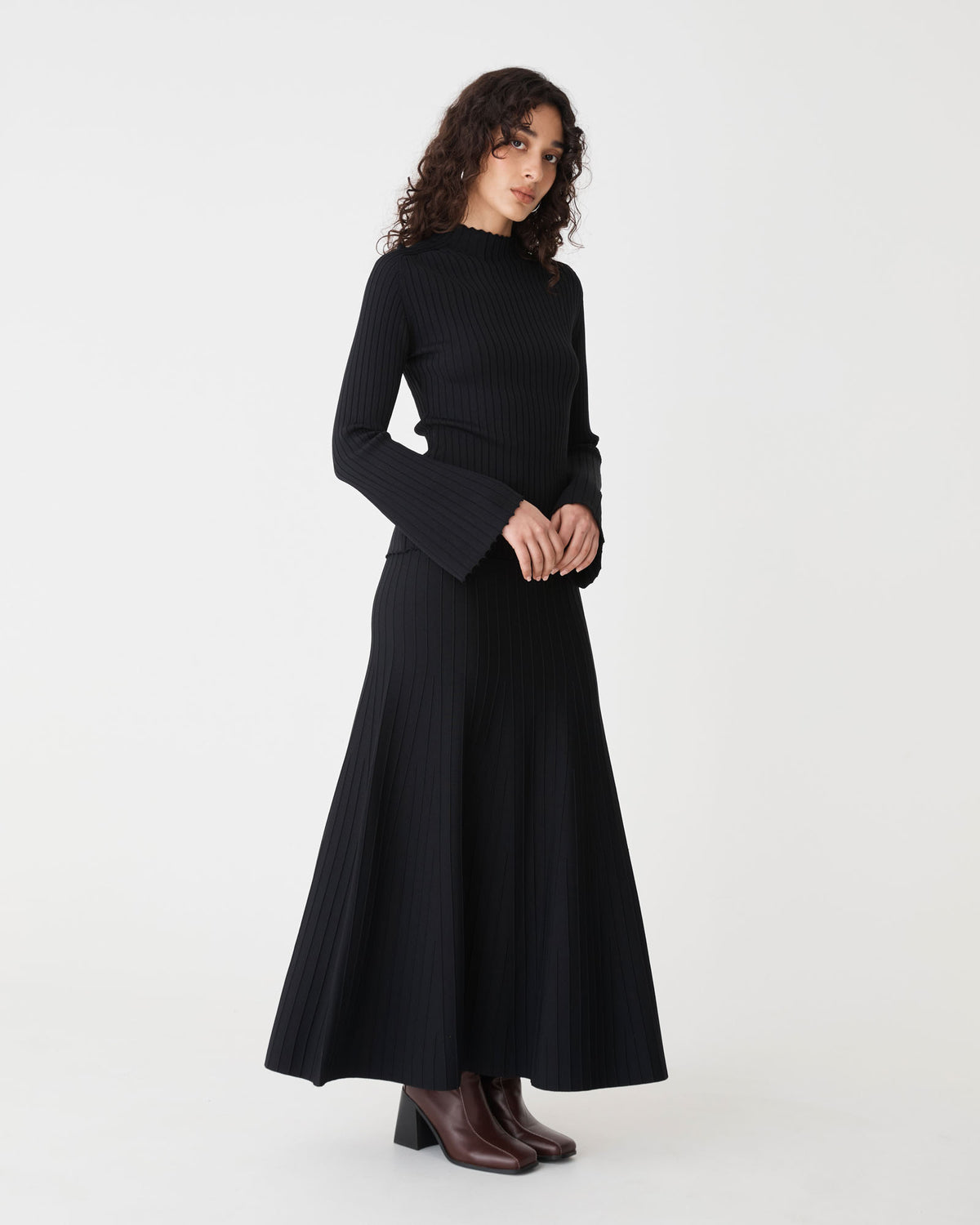 Nevaeh A-Line Knit Skirt in black — side view