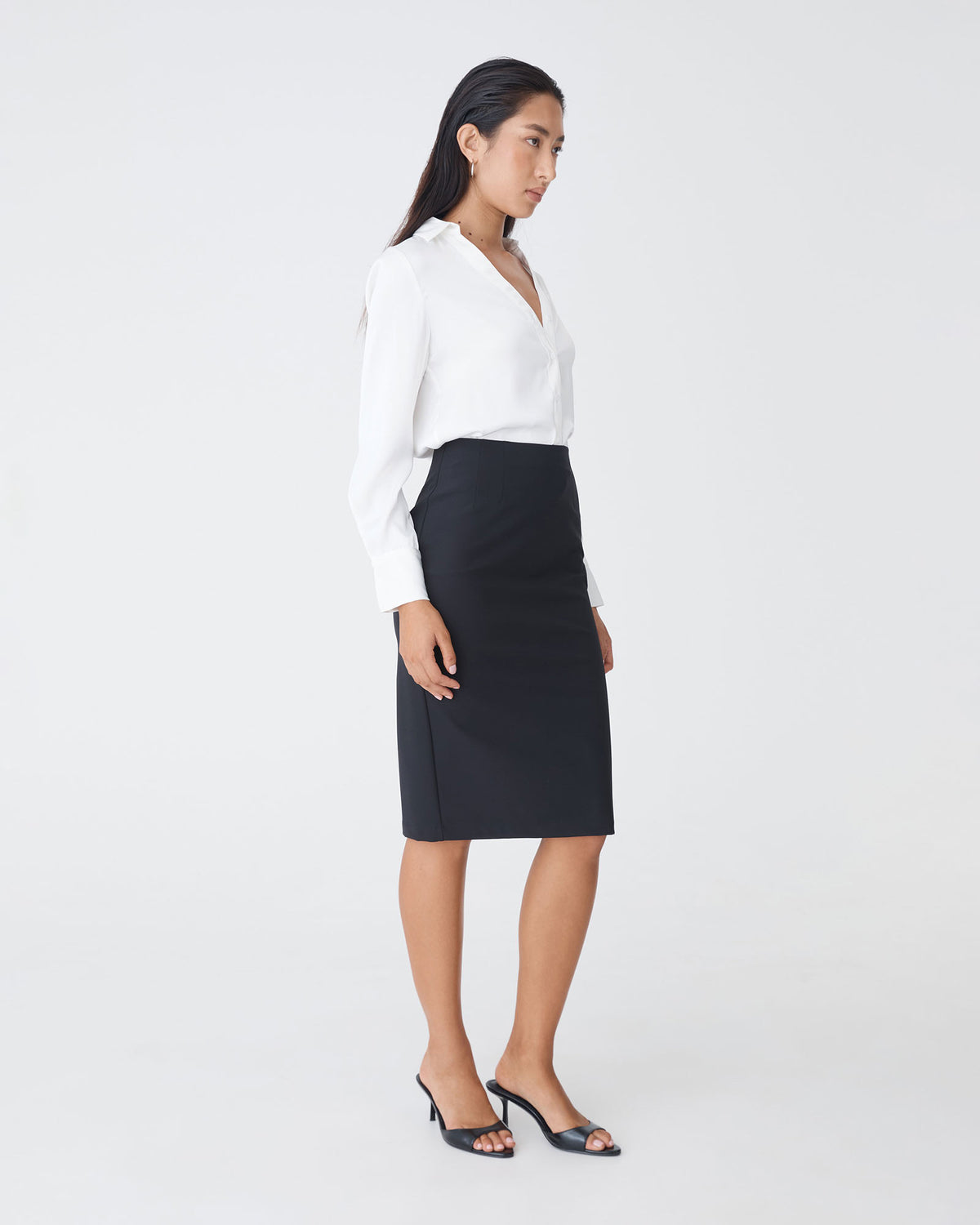 Thea Pencil Skirt in black — side view