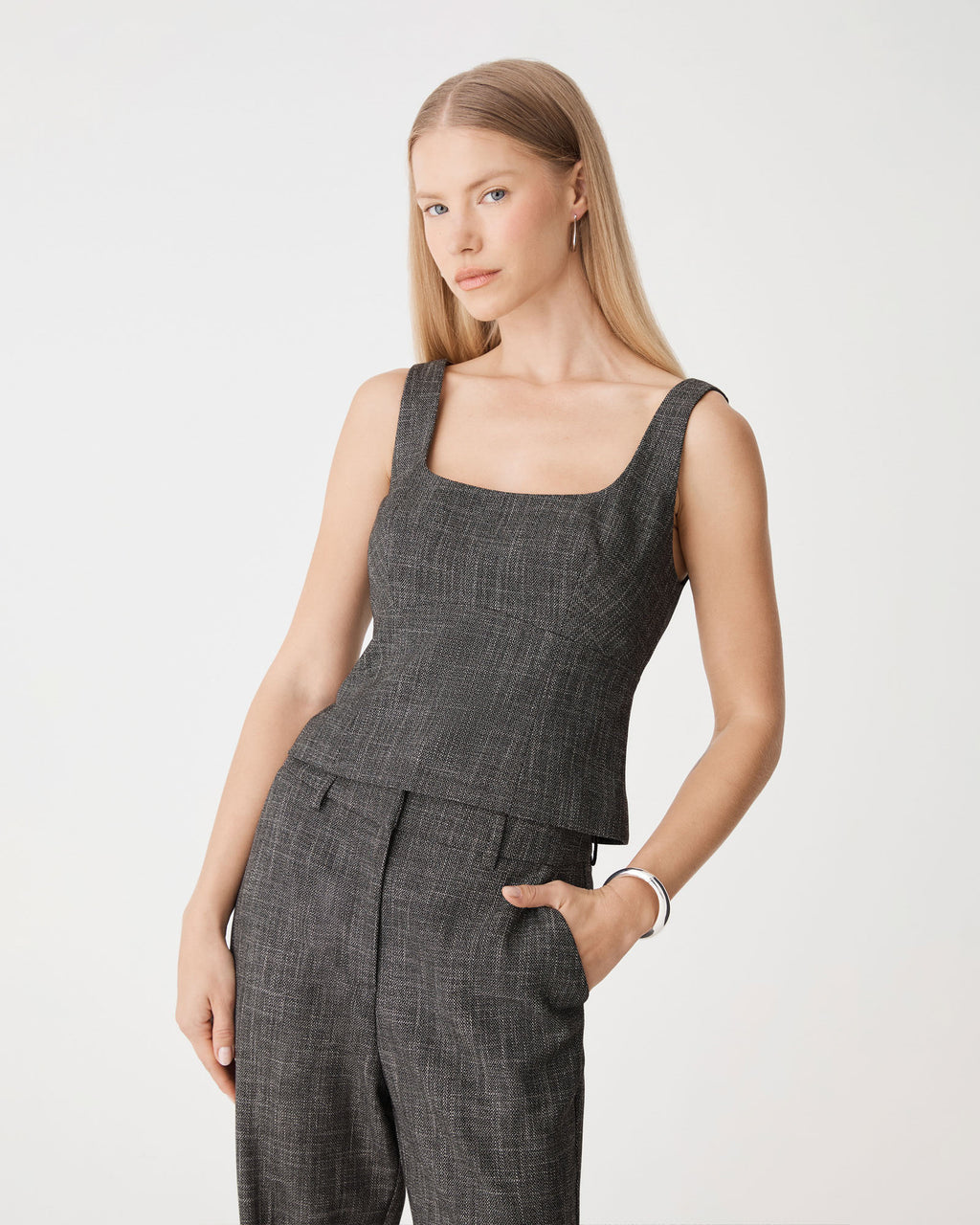 Harper Scoop Neck Top in black melange — close-up view