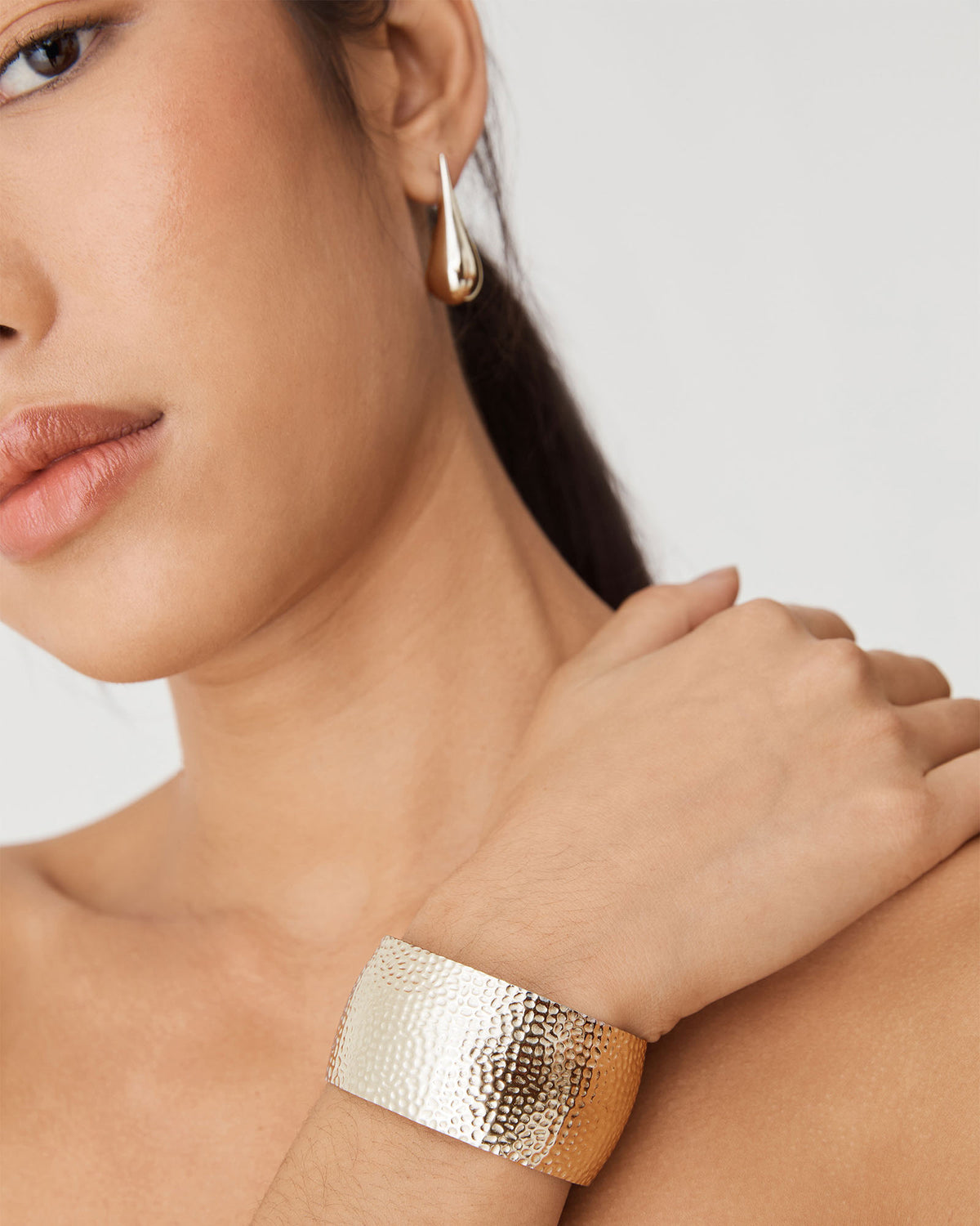 Isadora Statement Bracelet in gold — view 1