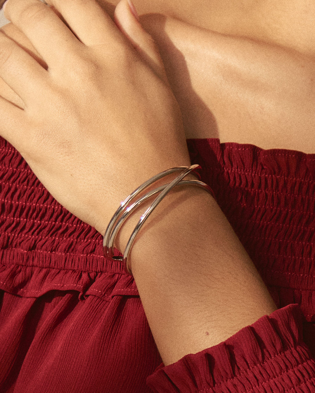 Elara Crossover Cuff in silver — side view