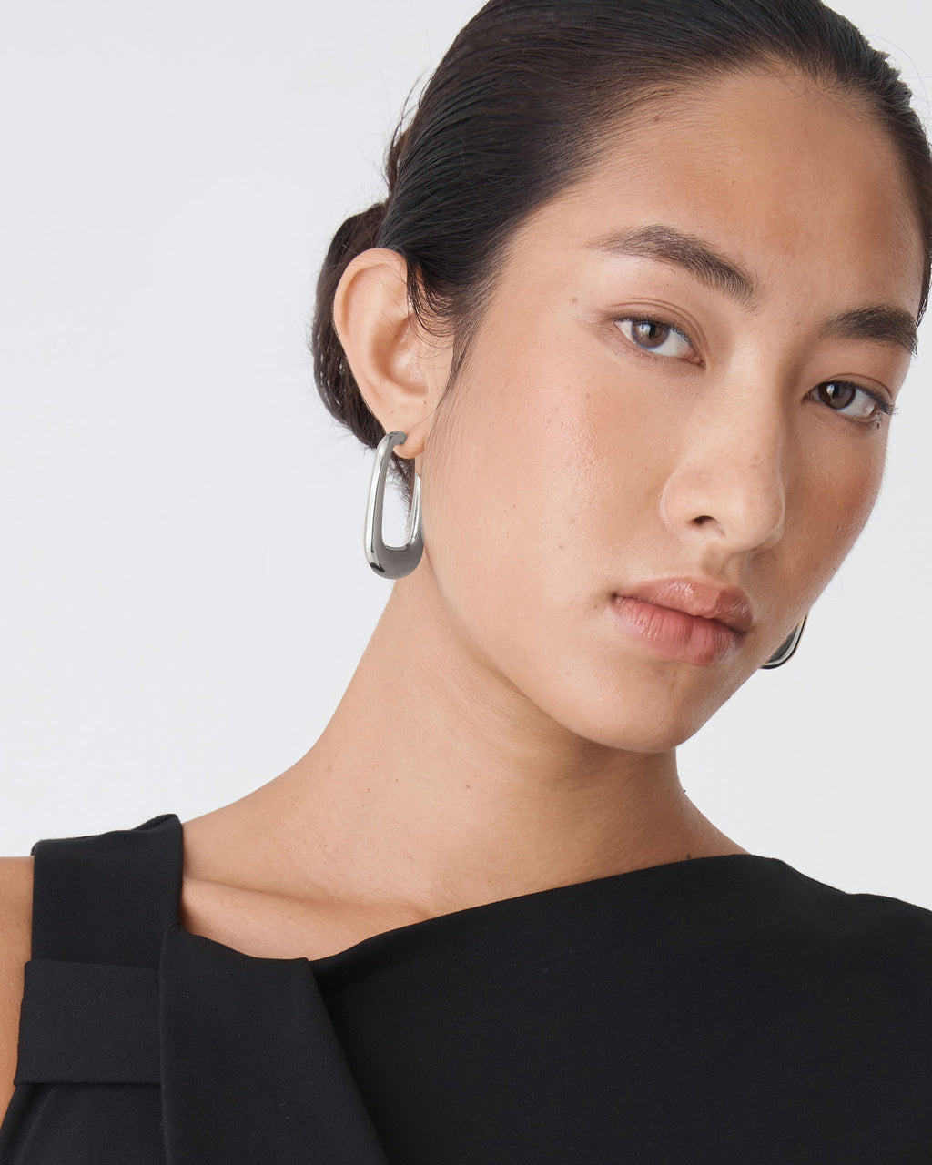 Mila Loop Earrings in silver — view 2