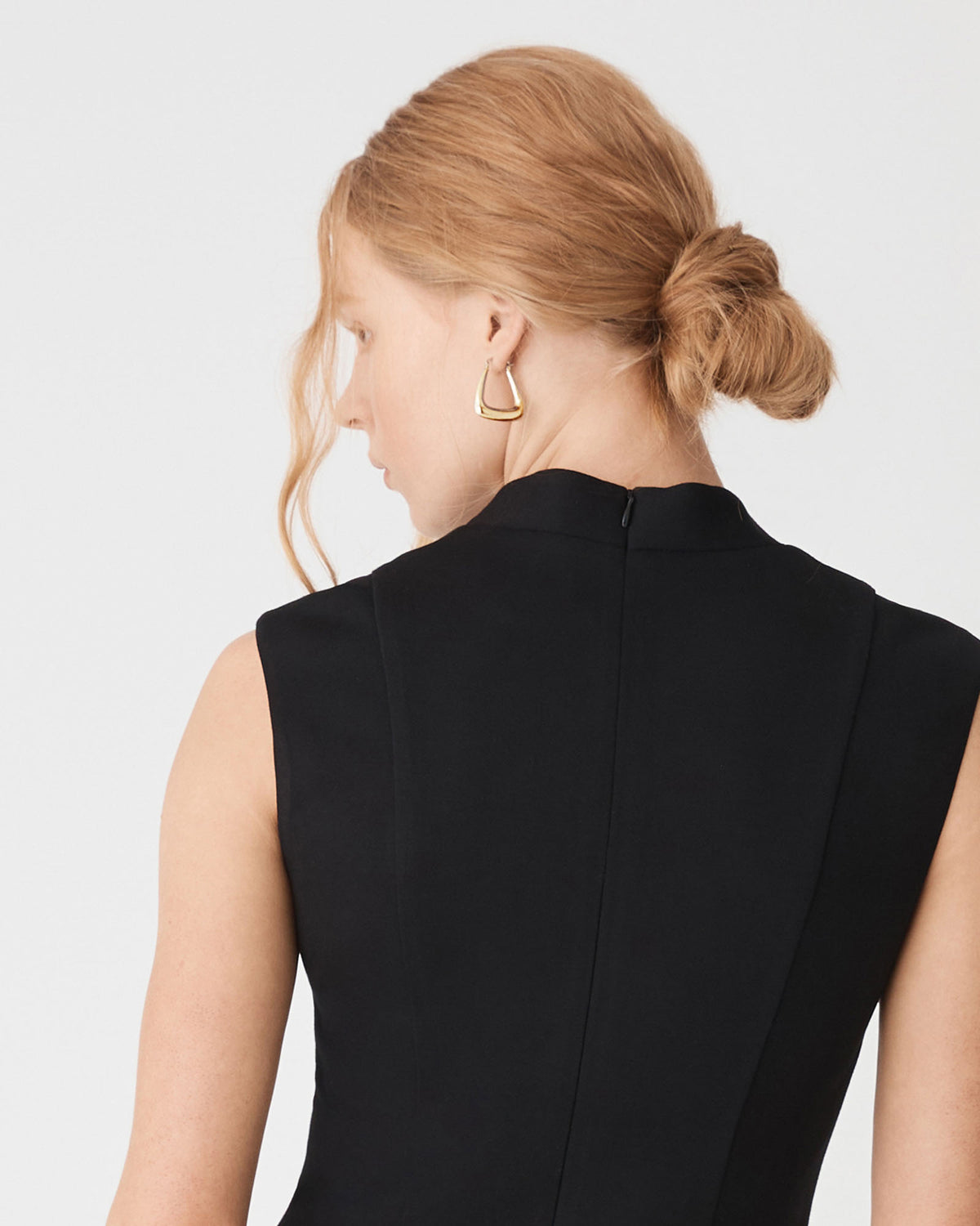 Elise Hoop Earrings in gold — back view
