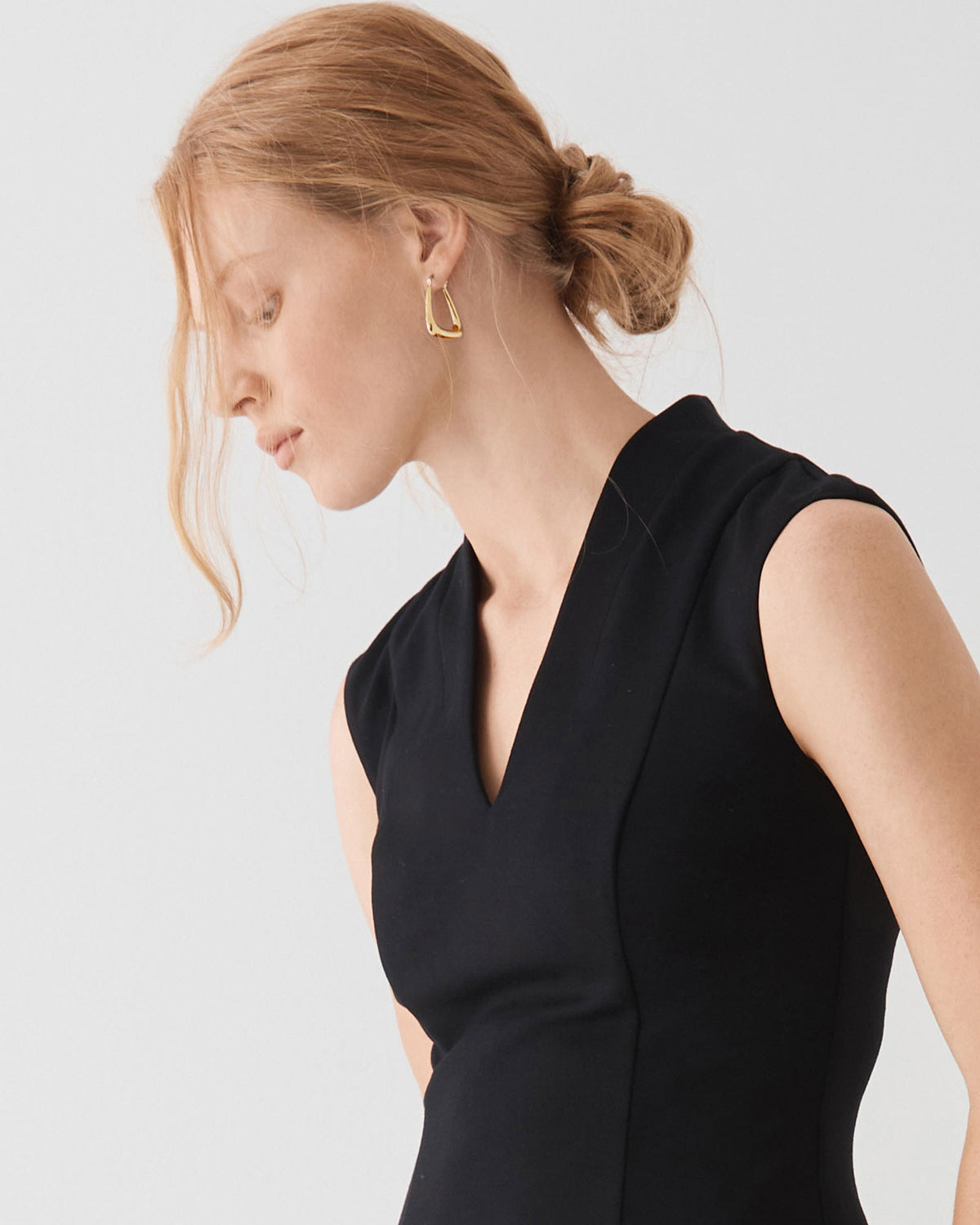 Elise Hoop Earrings in gold — fabric detail