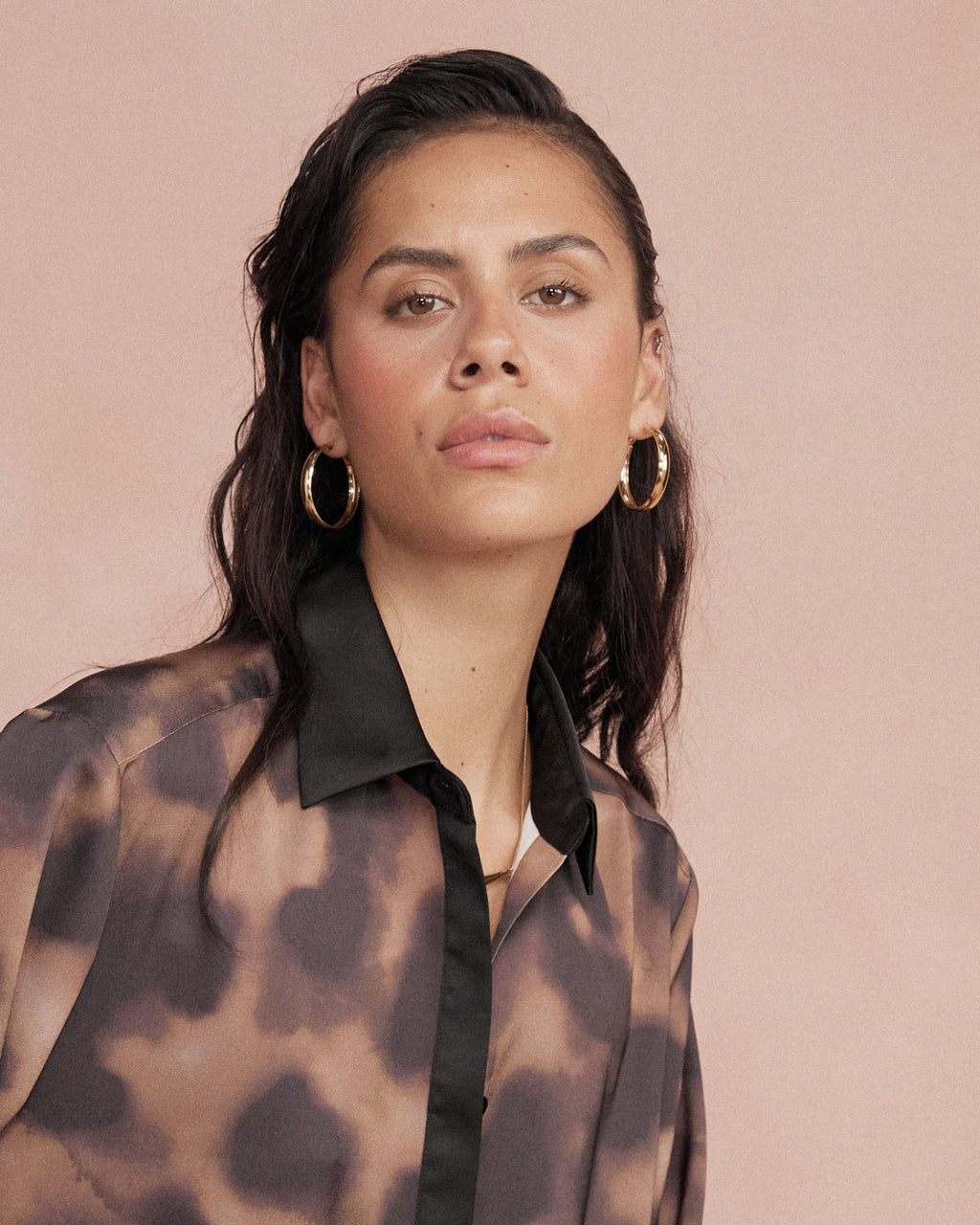 Aurelia Hoop Earrings in gold — view 1