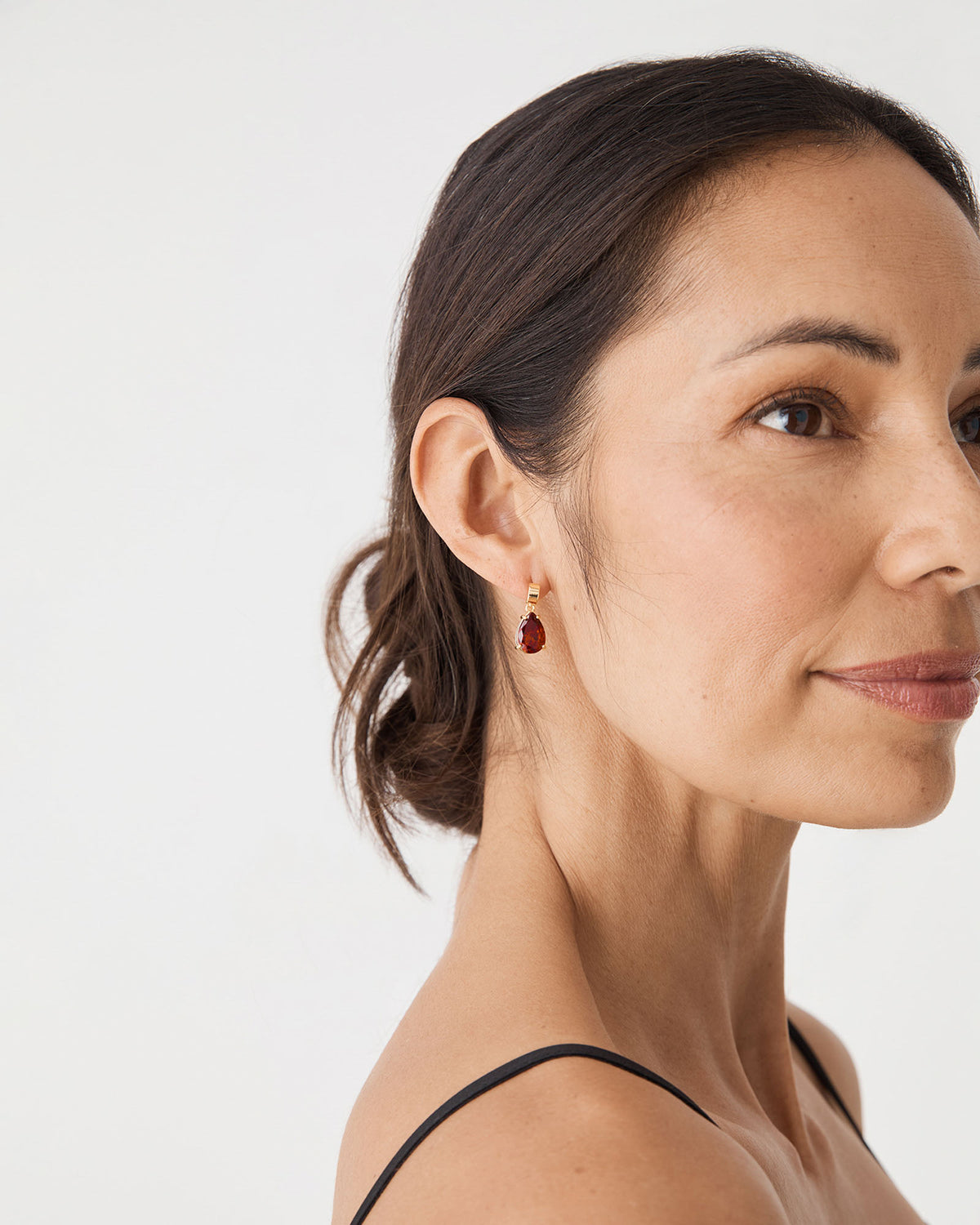Rouge Stone Earrings in red — fabric detail 2