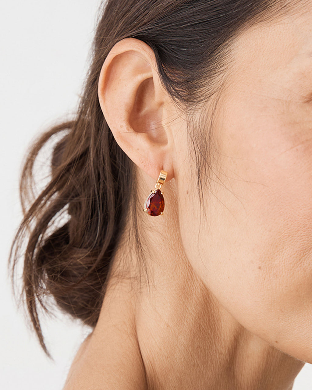 Rouge Stone Earrings in red — fabric detail 3