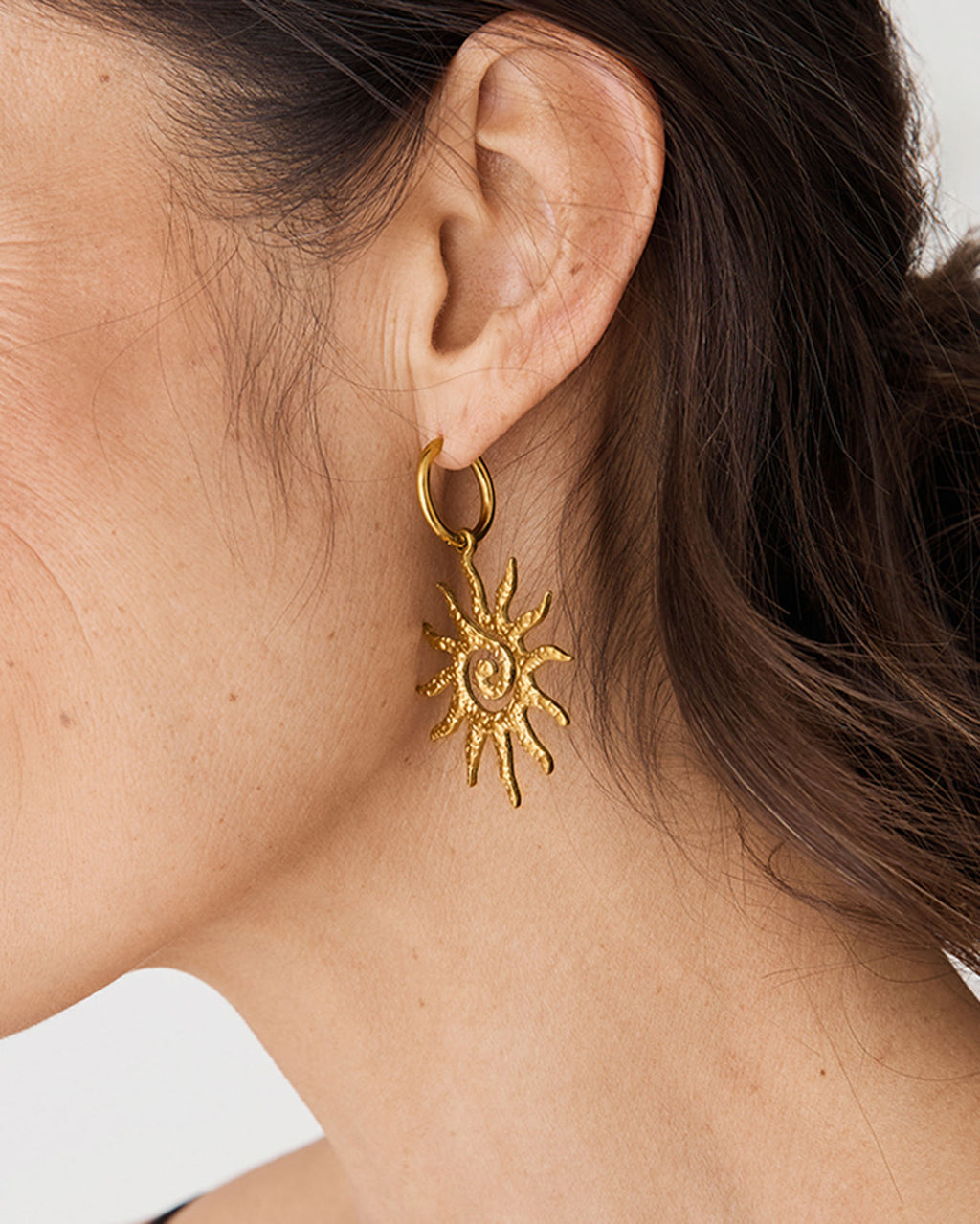 Soleil Hoop Earrings in gold — view 4