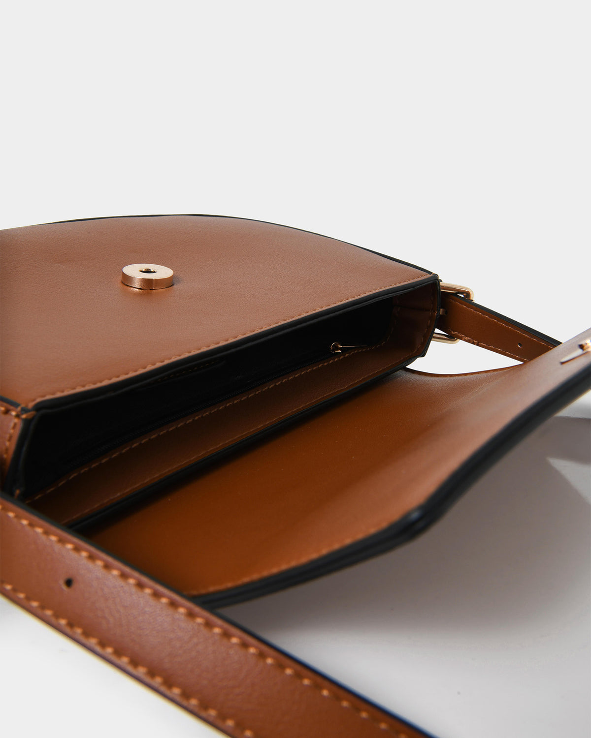Leanna Shoulder Bag in tan — view 6