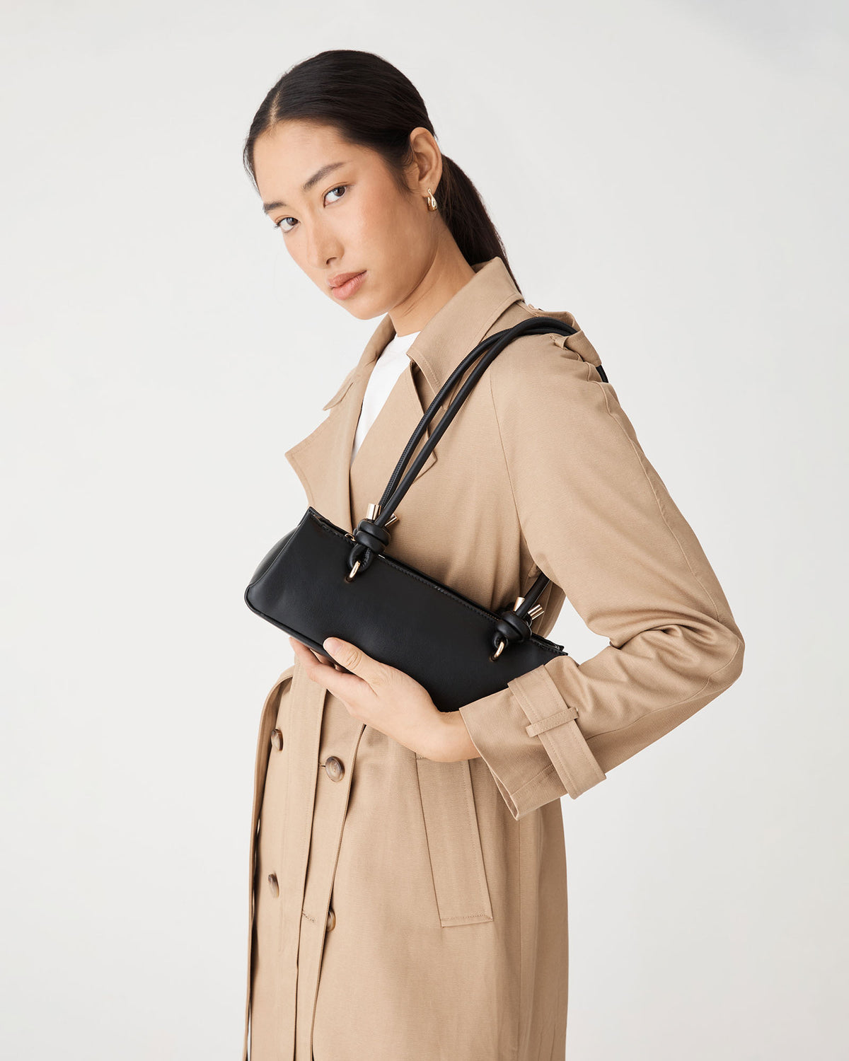 Osaka Knot Bag in black — view 3