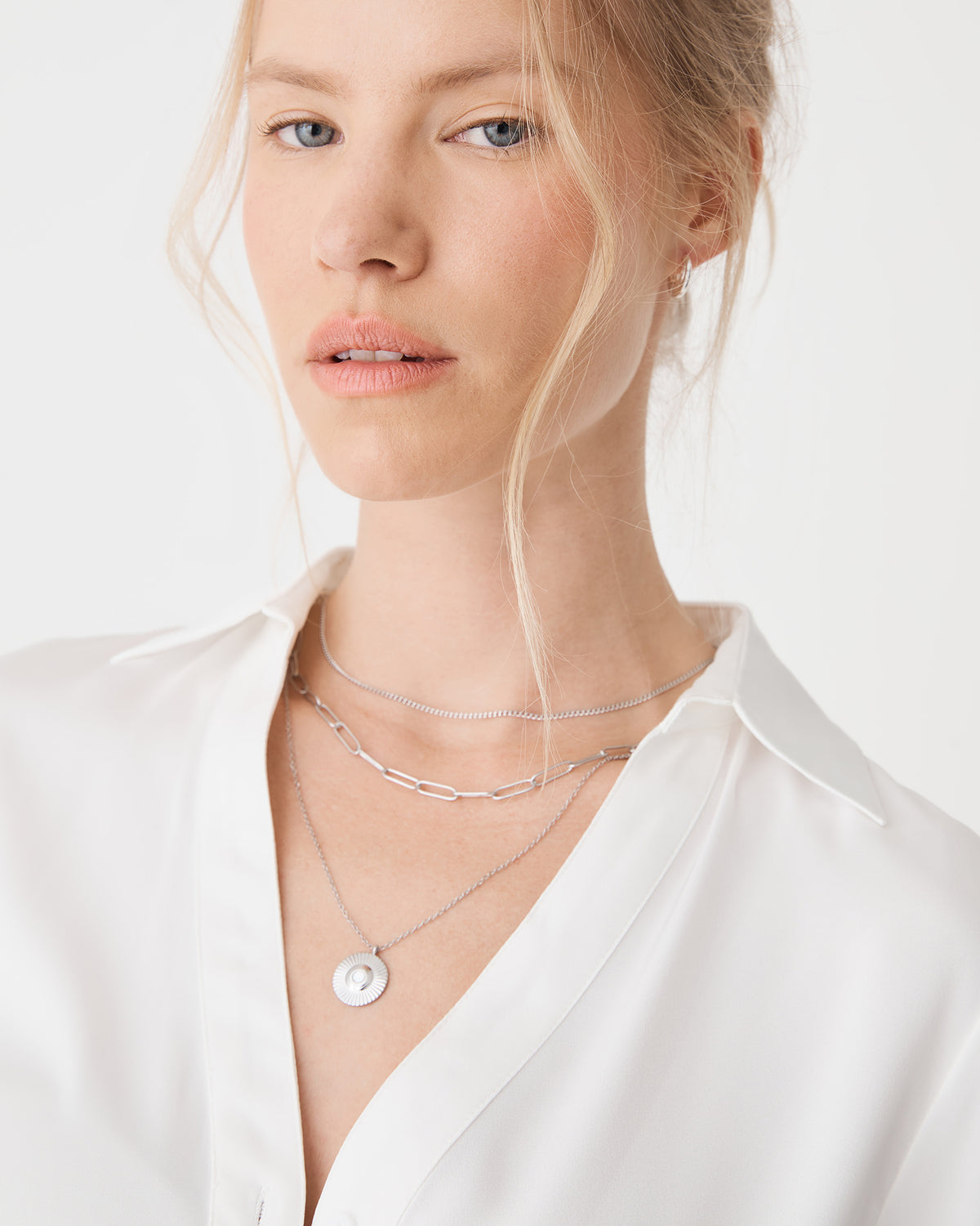 Soltice Layered Necklace in silver — fabric detail