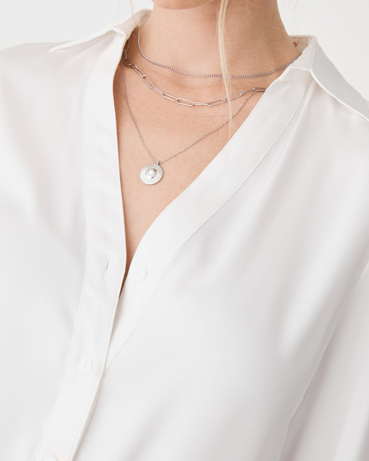 Soltice Layered Necklace in silver — fabric detail 3