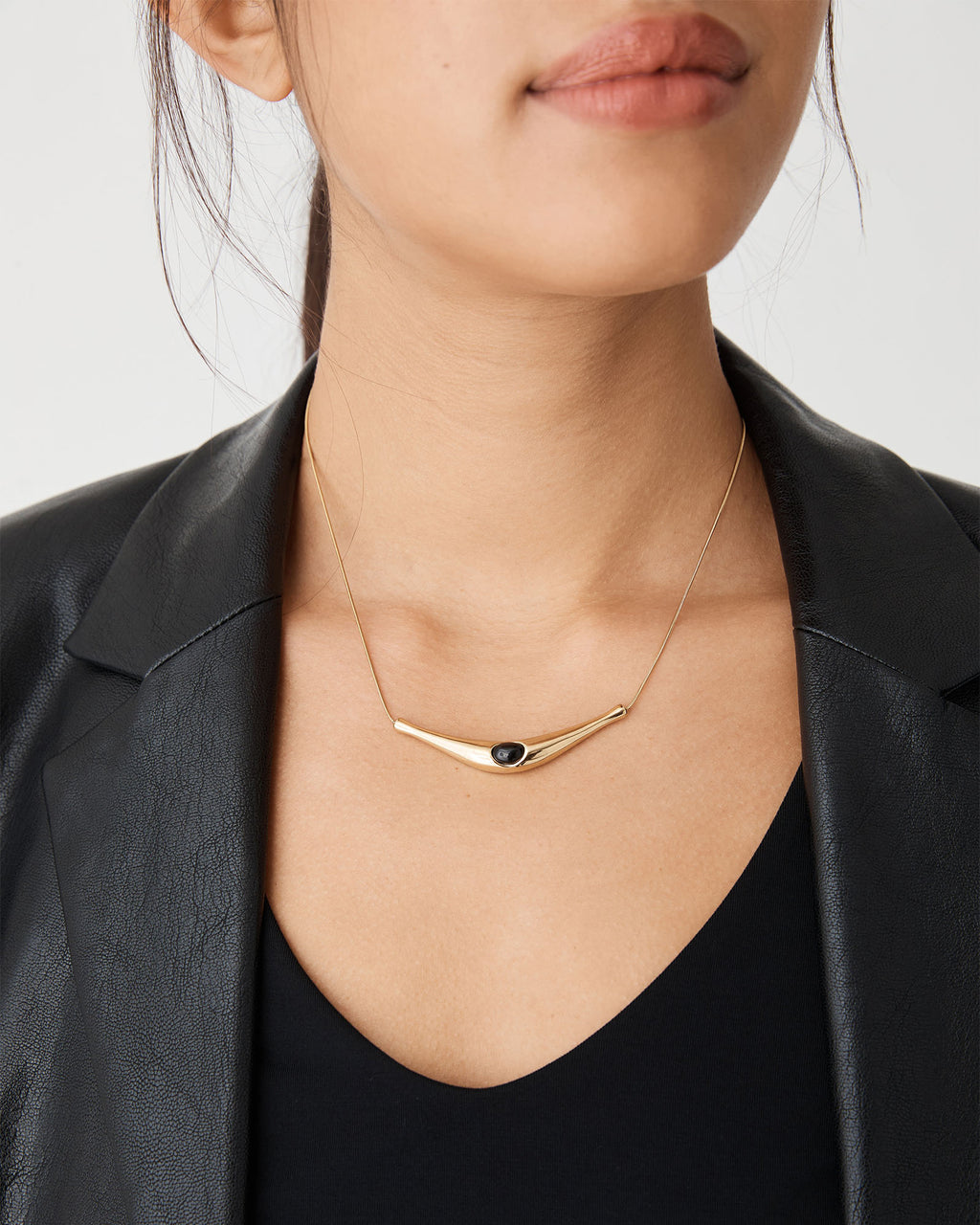 Aria Eclipse Necklace in gold — view 1