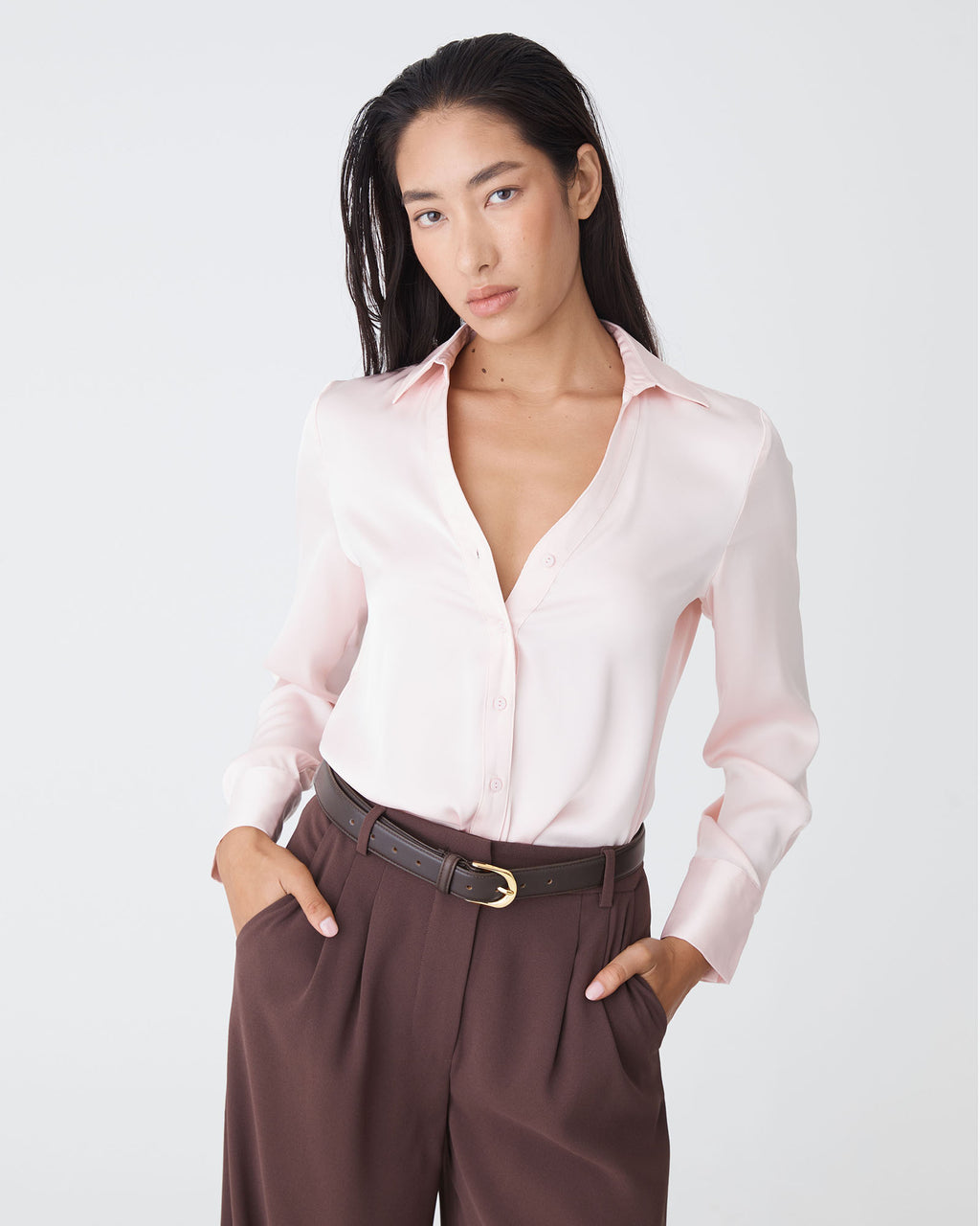 Alina Leather Belt in brown gold — close-up view