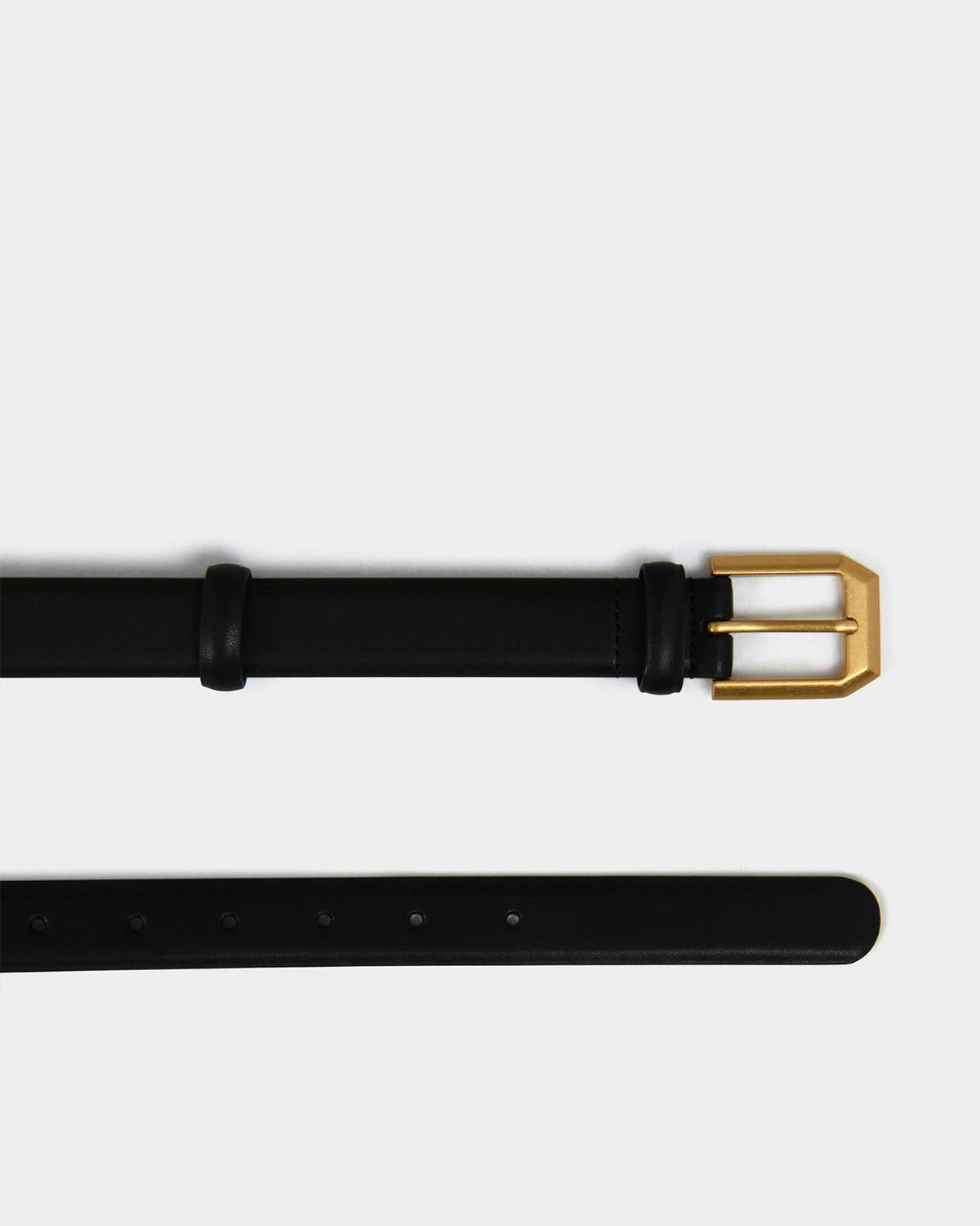 Dulce Leather Belt in black — fabric detail