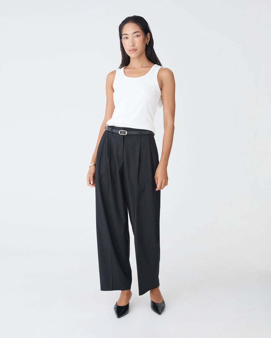 Dana Leather Belt in black — full-length view