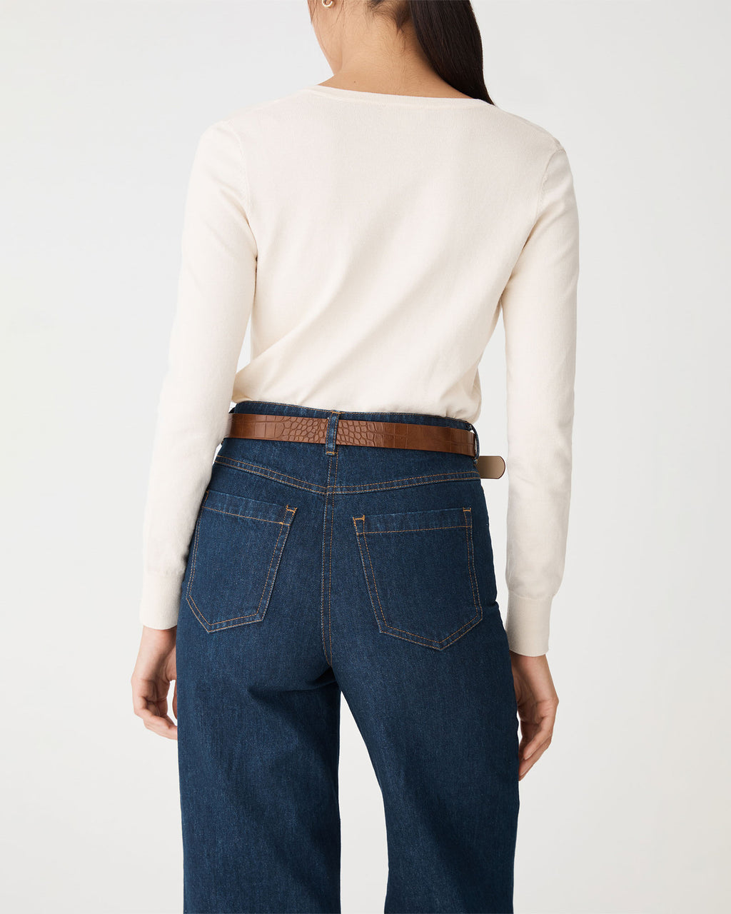 Geneva Croc Belt in chocolate — back view