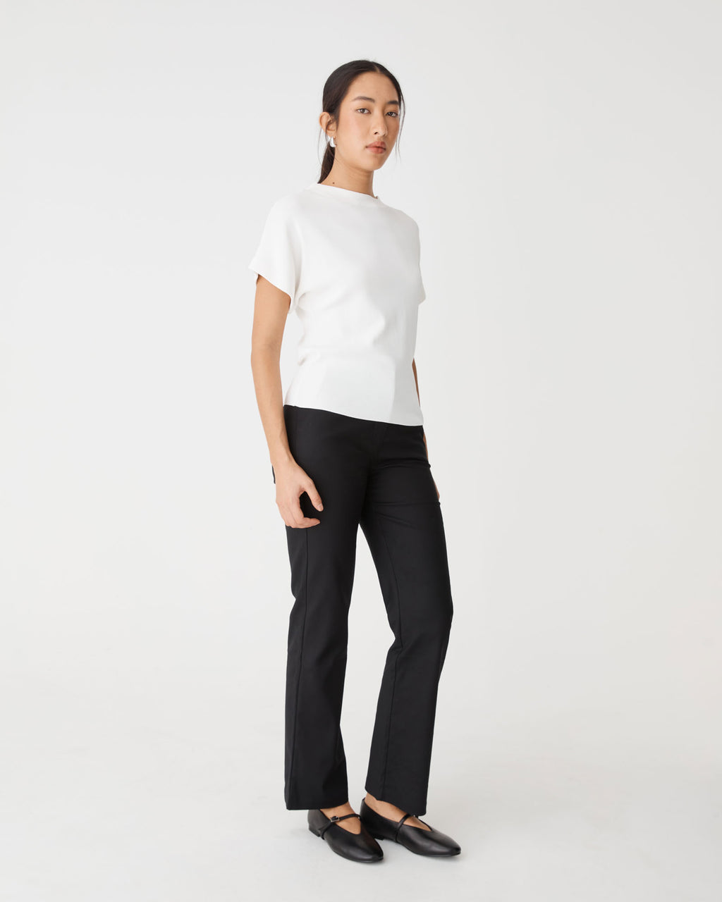 Lauren Straight Pants in black — side view